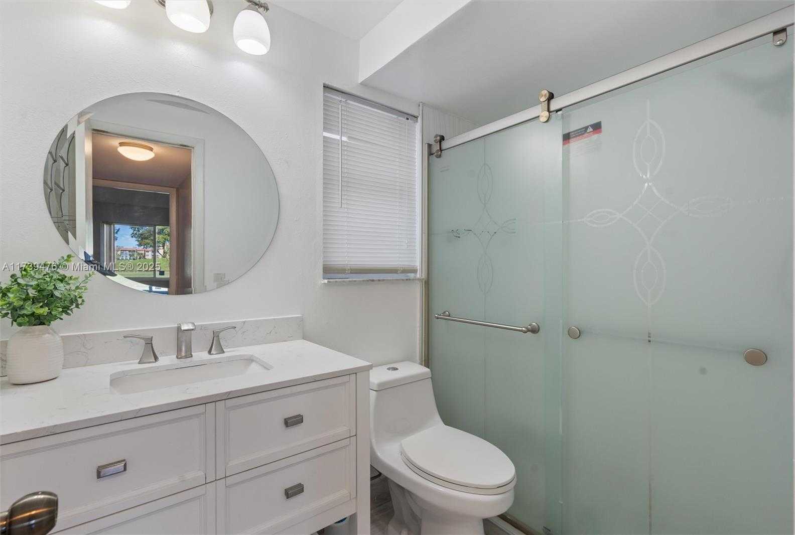 Small Image of 9761 SUNRISE LAKES BLVD #107, Sunrise Number 9