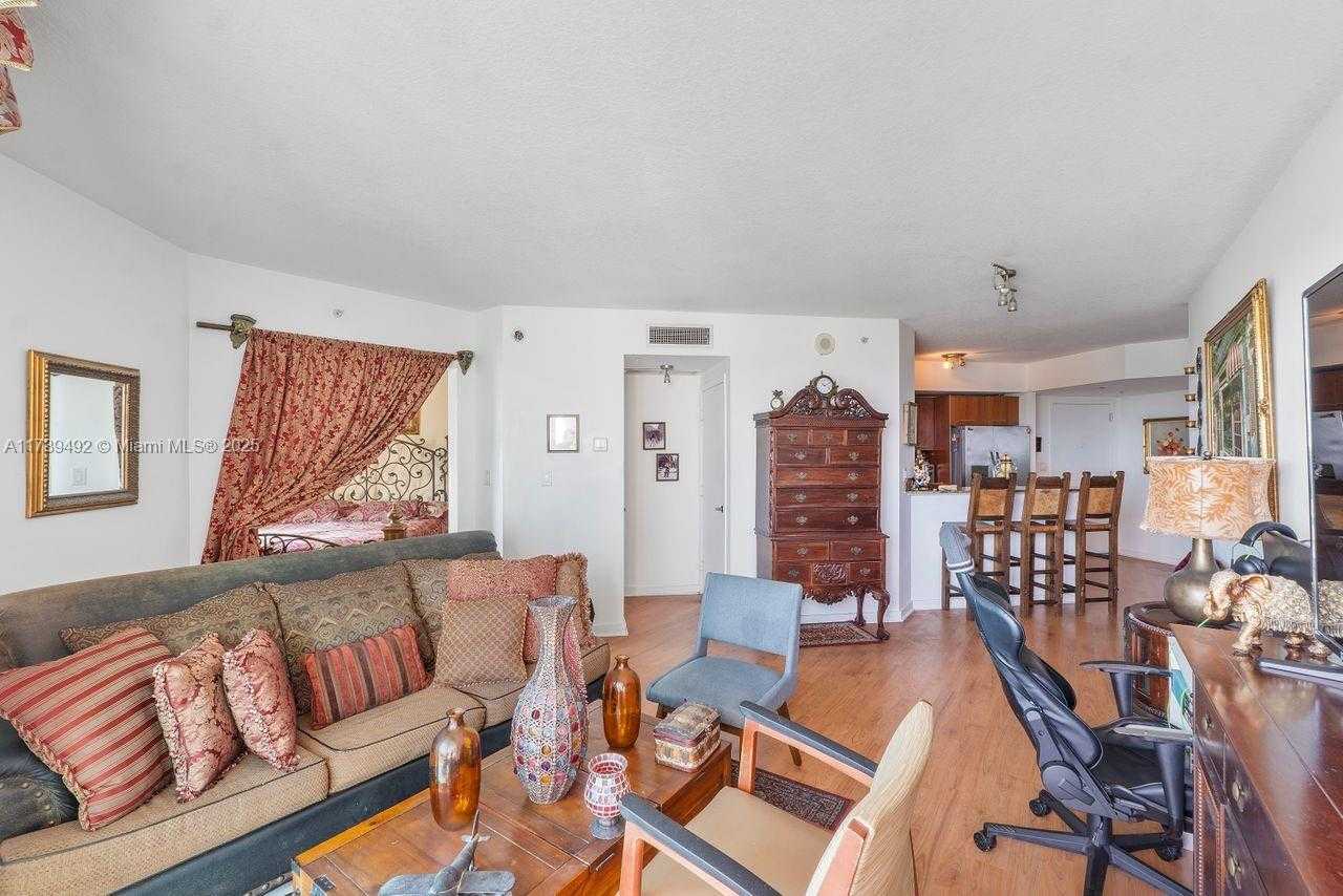 Small Image of 9055 SOUTH WEST 73RD CT #903, Miami Number 4