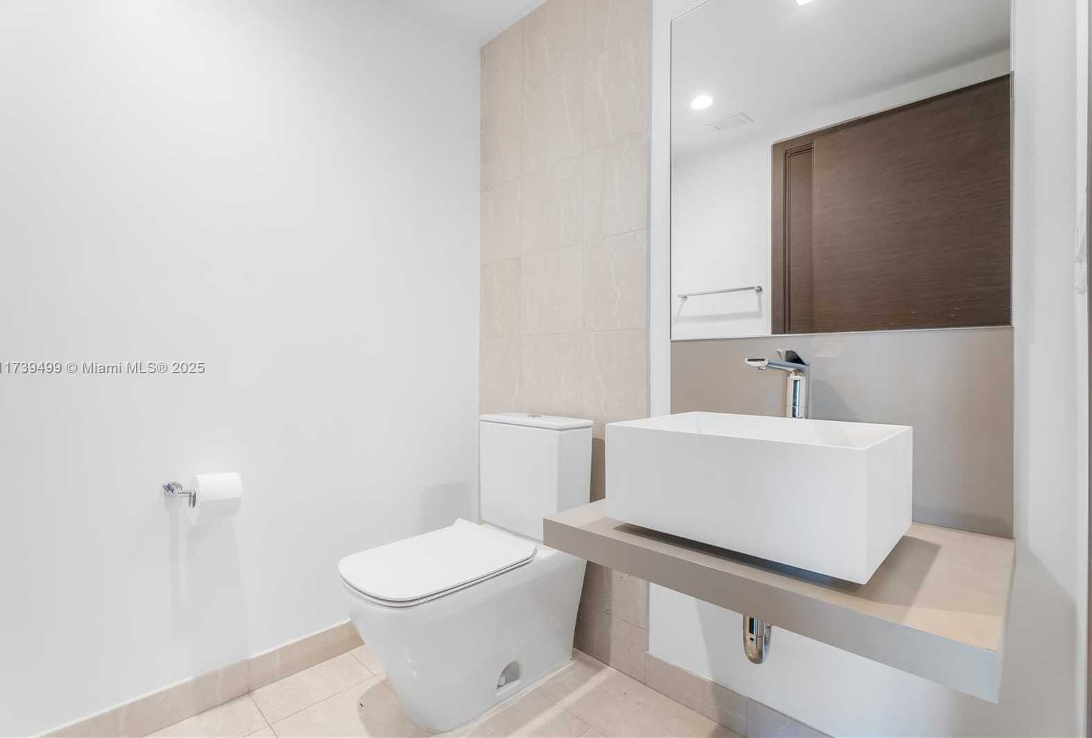 Small Image of 1000 BRICKELL PLZ #4806, Miami Number 10