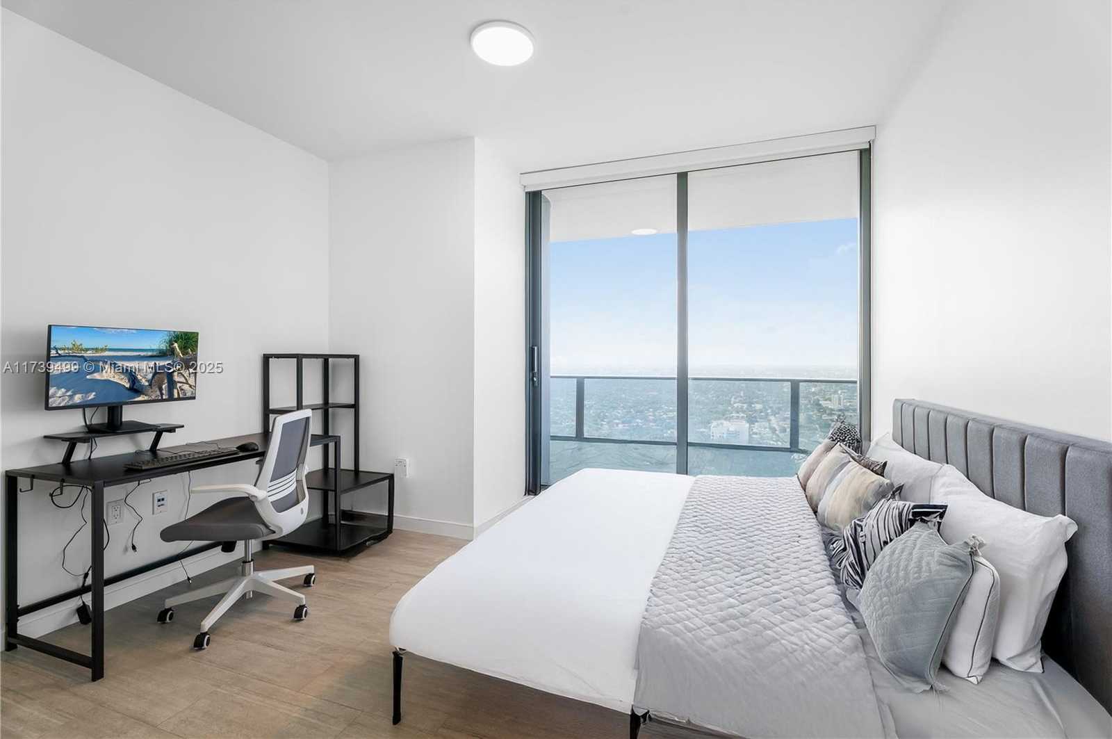 Small Image of 1000 BRICKELL PLZ #4806, Miami Number 16