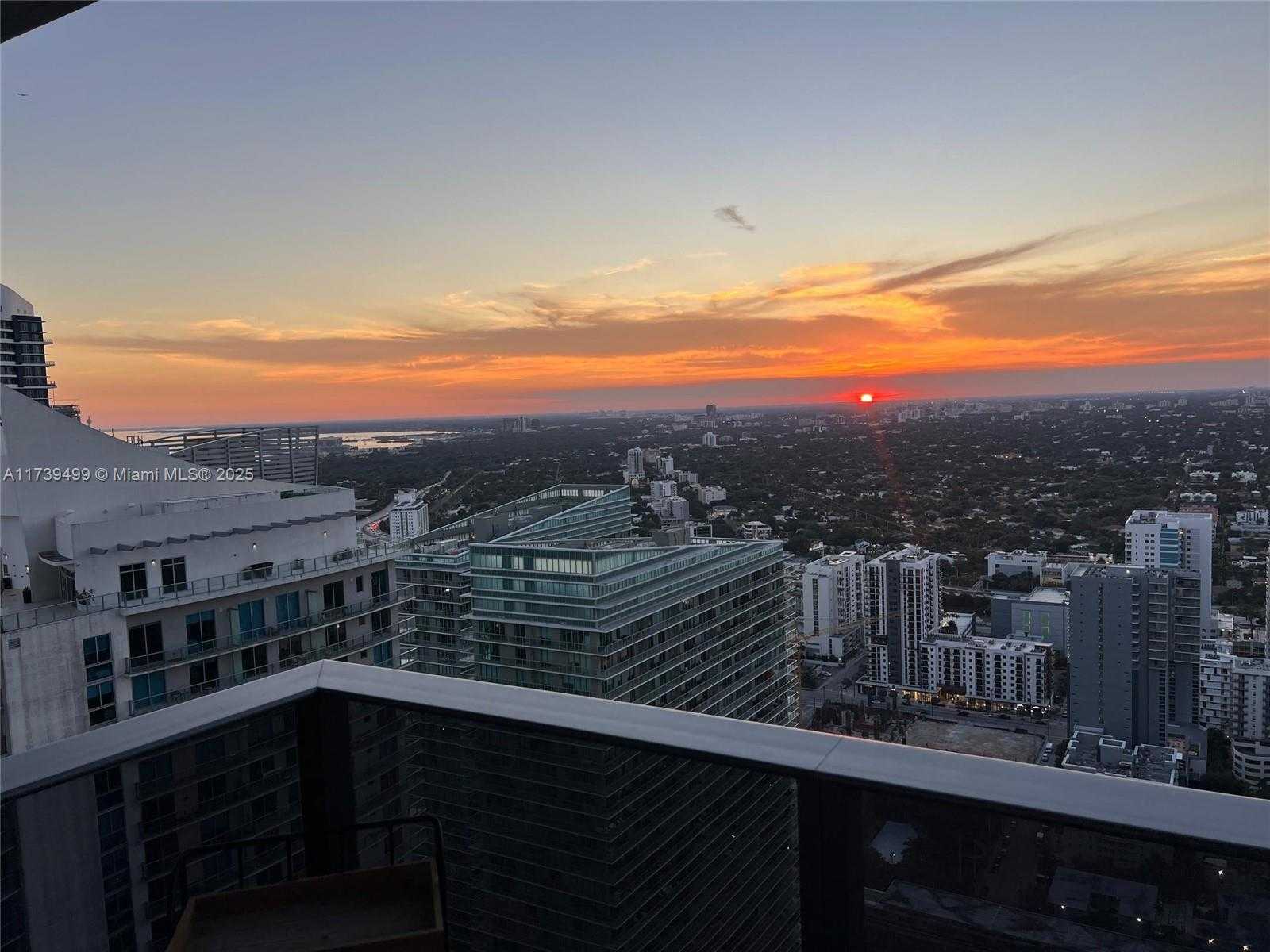 Small Image of 1000 BRICKELL PLZ #4806, Miami Number 25