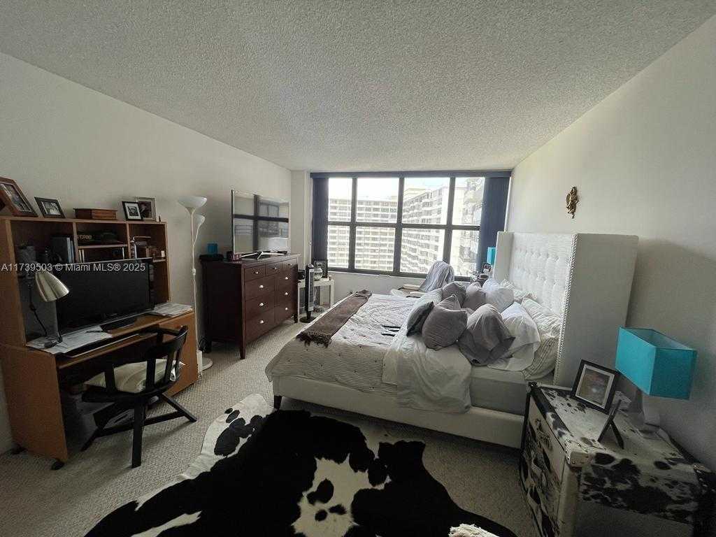 Small Image of 2500 PARKVIEW DR #1618, Hallandale Beach Number 18