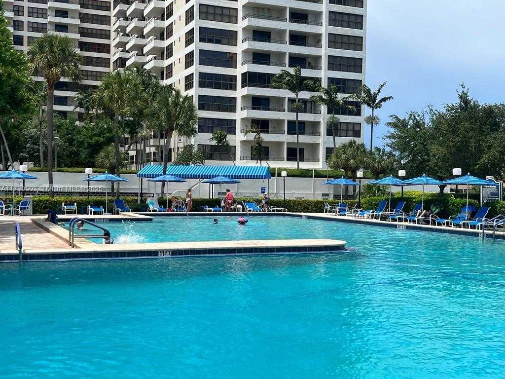 Small Image of 2500 PARKVIEW DR #1618, Hallandale Beach Number 30