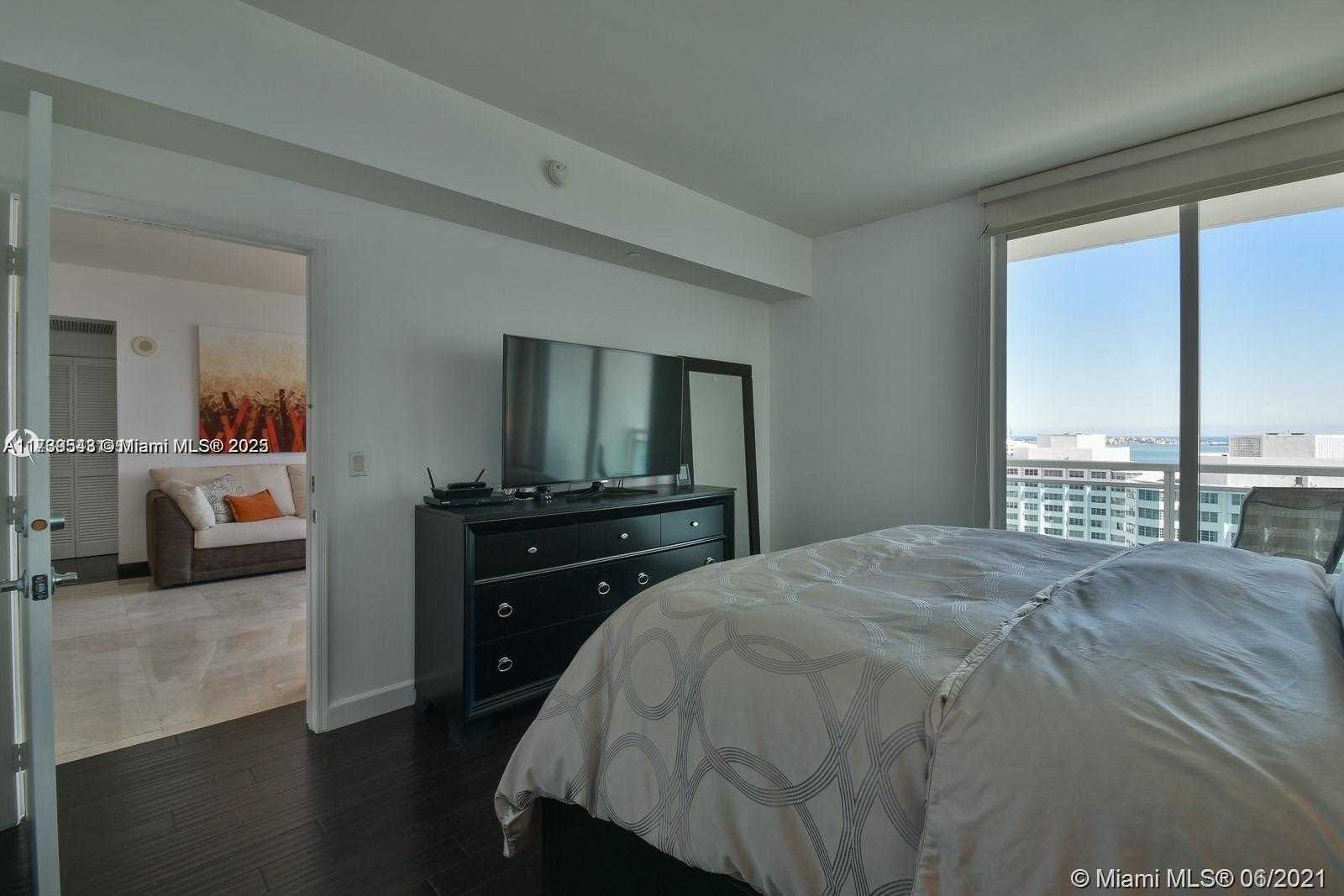 Small Image of 951 BRICKELL AVE #2104, Miami Number 12
