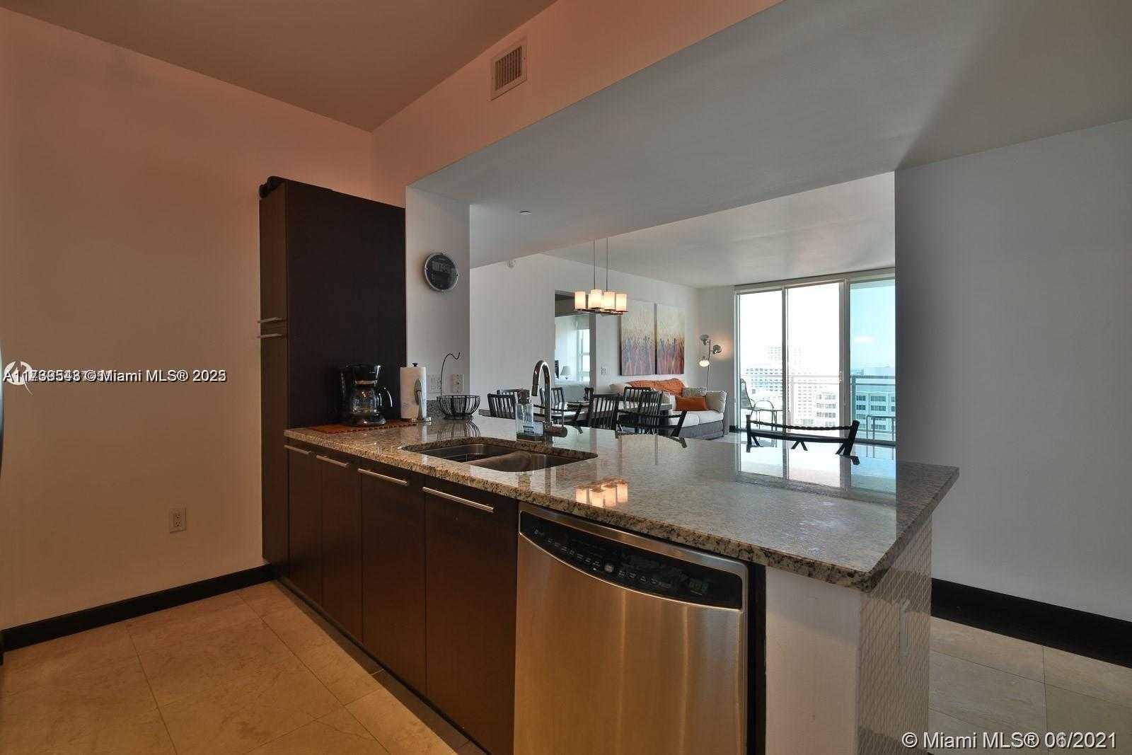 Small Image of 951 BRICKELL AVE #2104, Miami Number 4