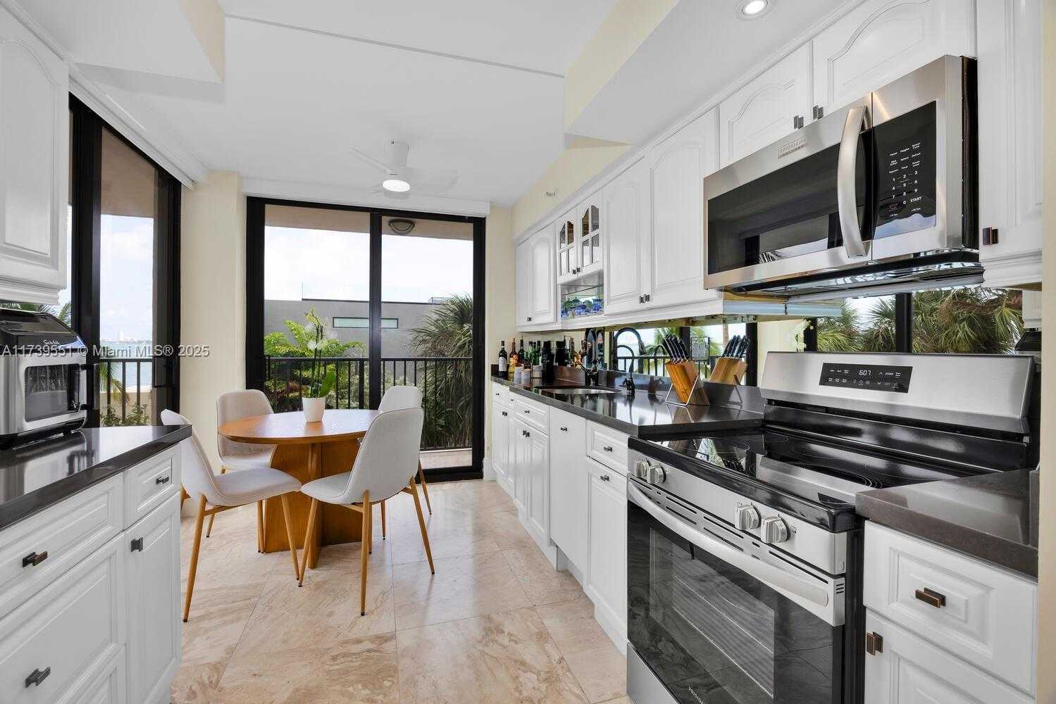 Small Image of 801 NORTH VENETIAN DR #201, Miami Number 23