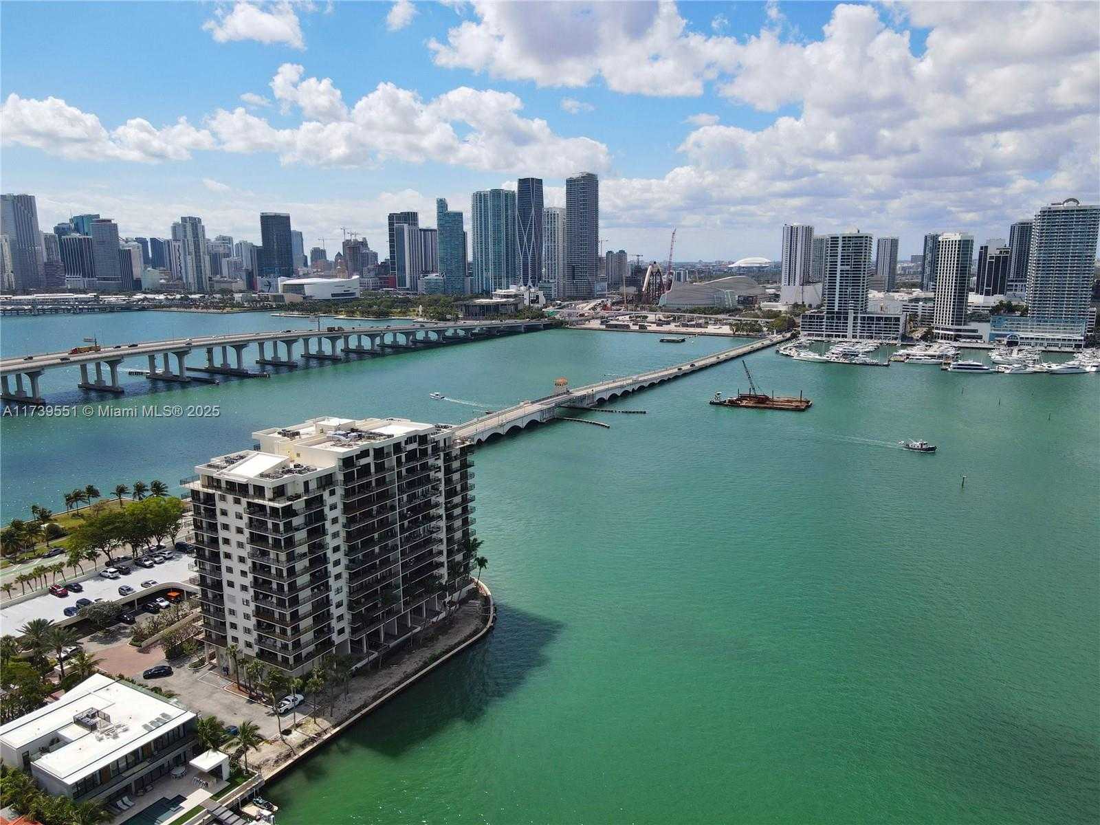 Small Image of 801 NORTH VENETIAN DR #201, Miami Number 43