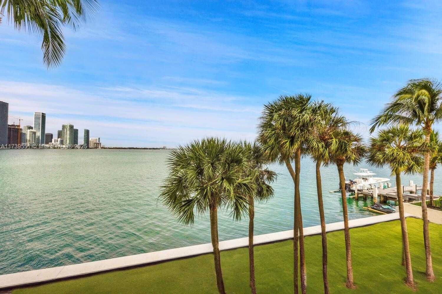 Small Image of 801 NORTH VENETIAN DR #201, Miami Number 5