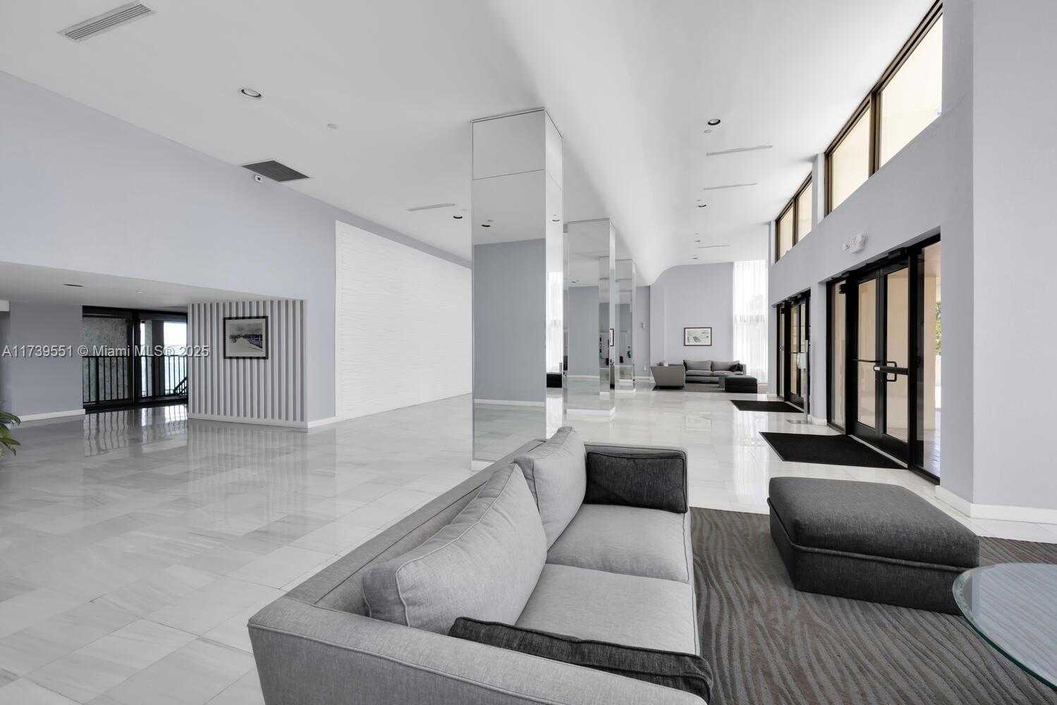 Small Image of 801 NORTH VENETIAN DR #201, Miami Number 50