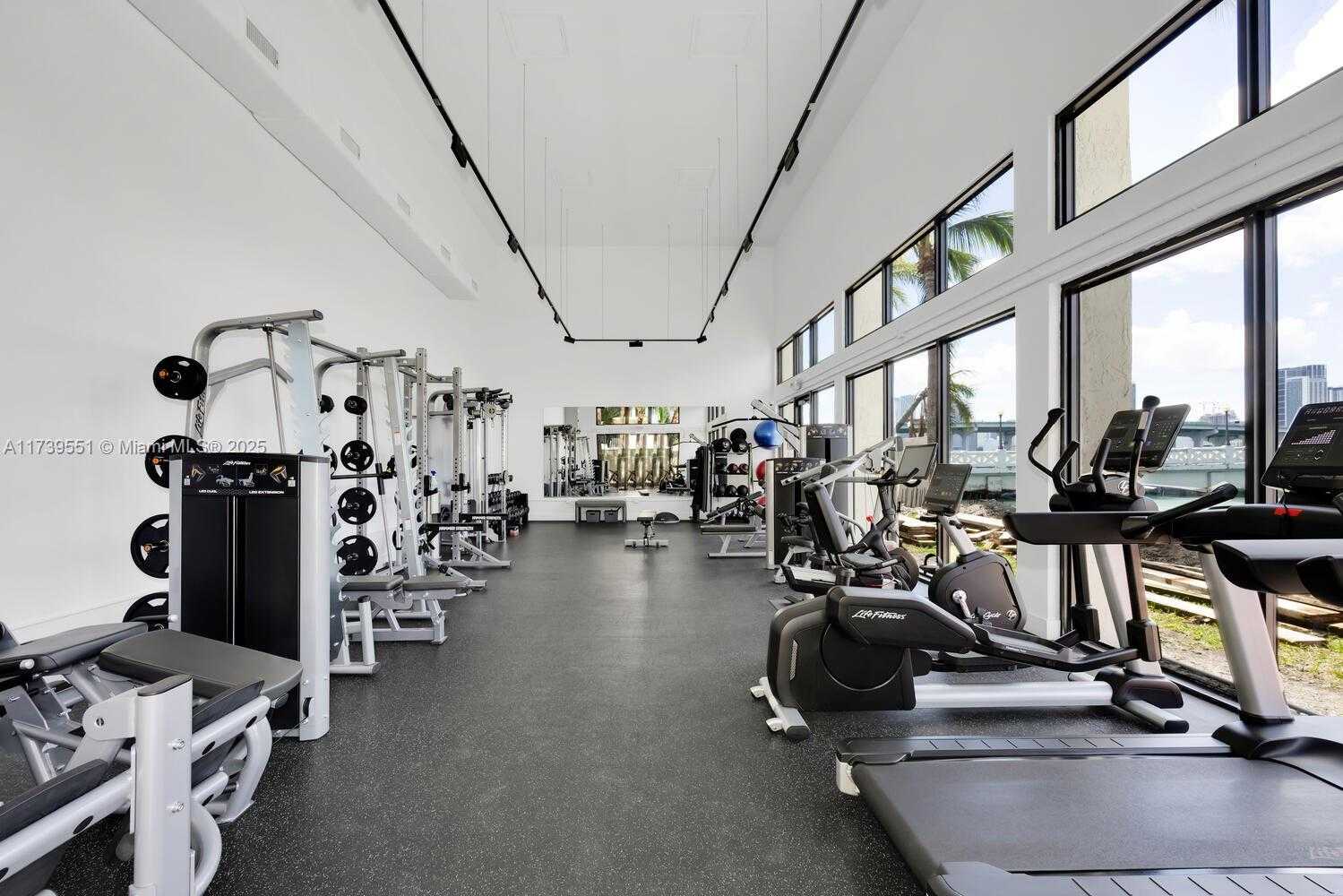 Small Image of 801 NORTH VENETIAN DR #201, Miami Number 51