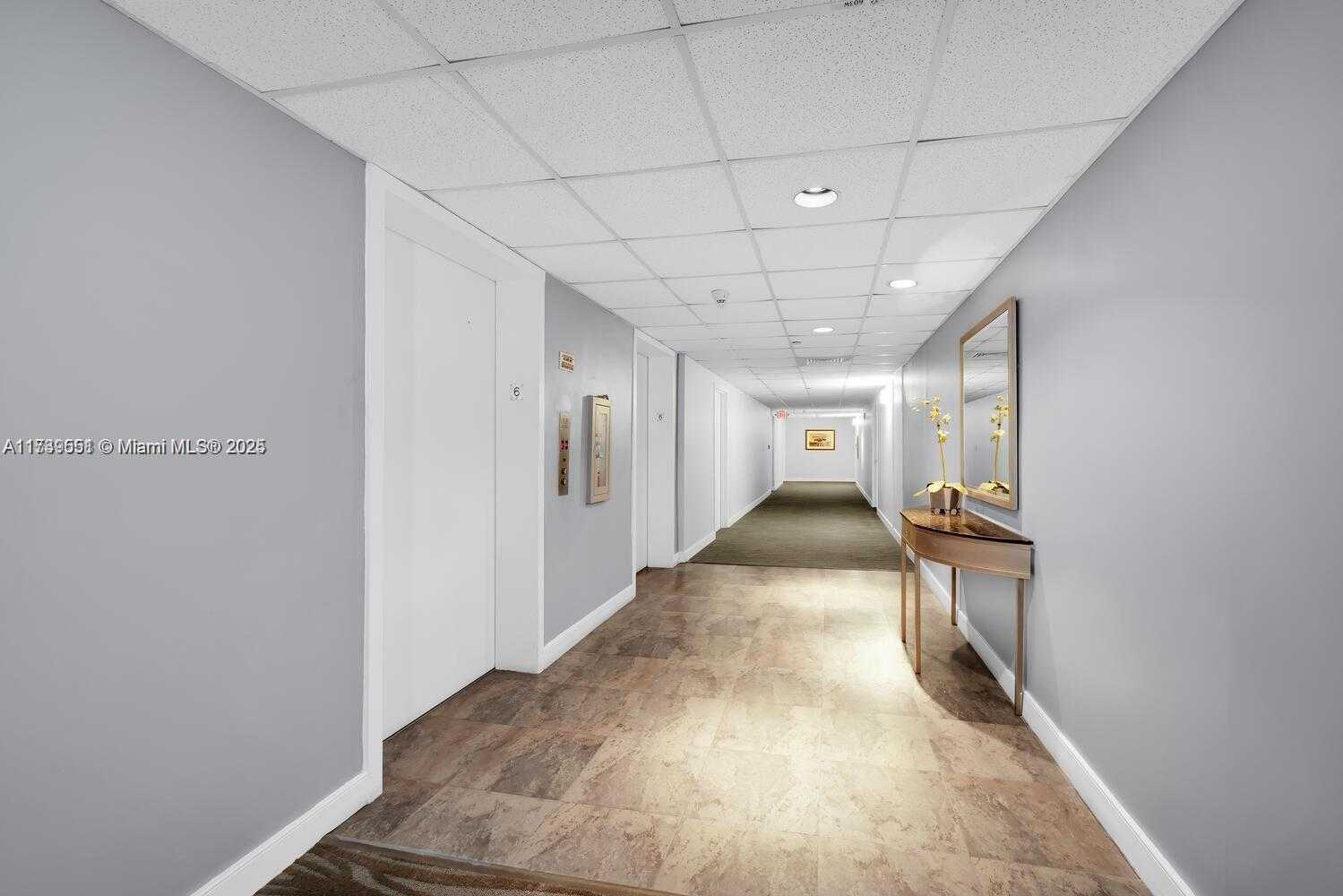 Small Image of 801 NORTH VENETIAN DR #201, Miami Number 52