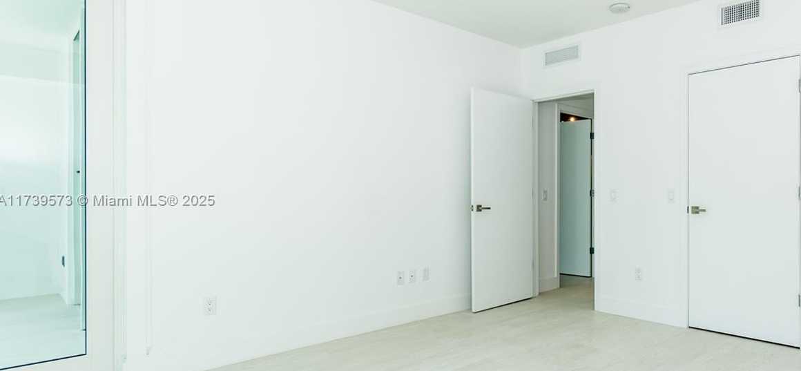 Small Image of 1080 BRICKELL AVE #1706, Miami Number 13