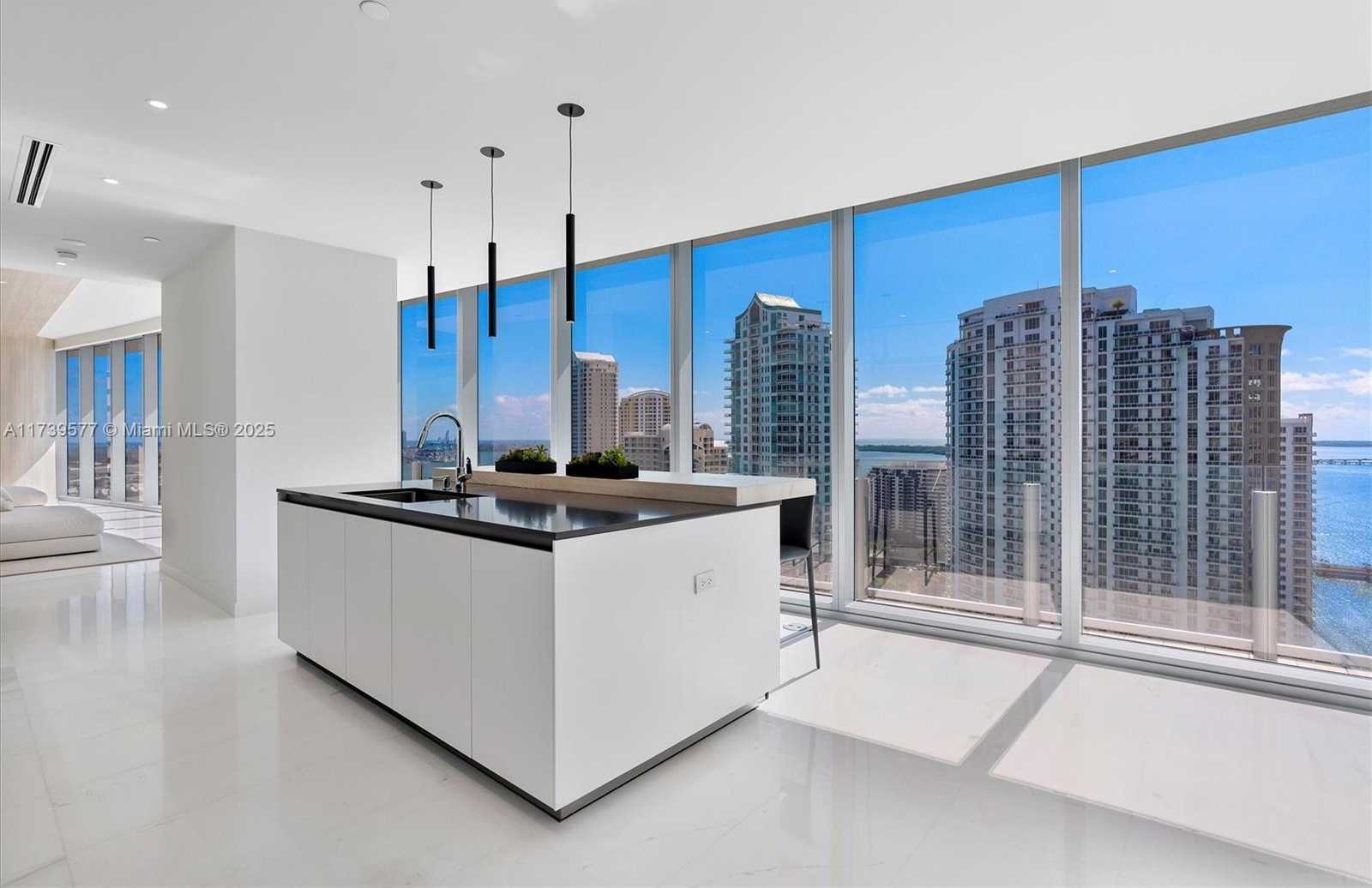 Small Image of 300 BISCAYNE BLVD WAY #2701, Miami Number 12