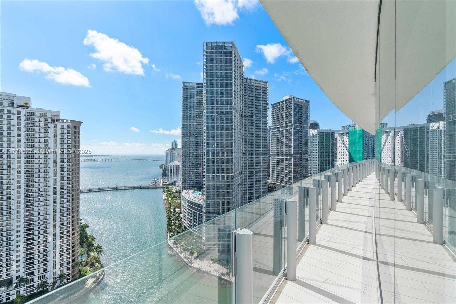 Small Image of 300 BISCAYNE BLVD WAY #2701, Miami Number 49