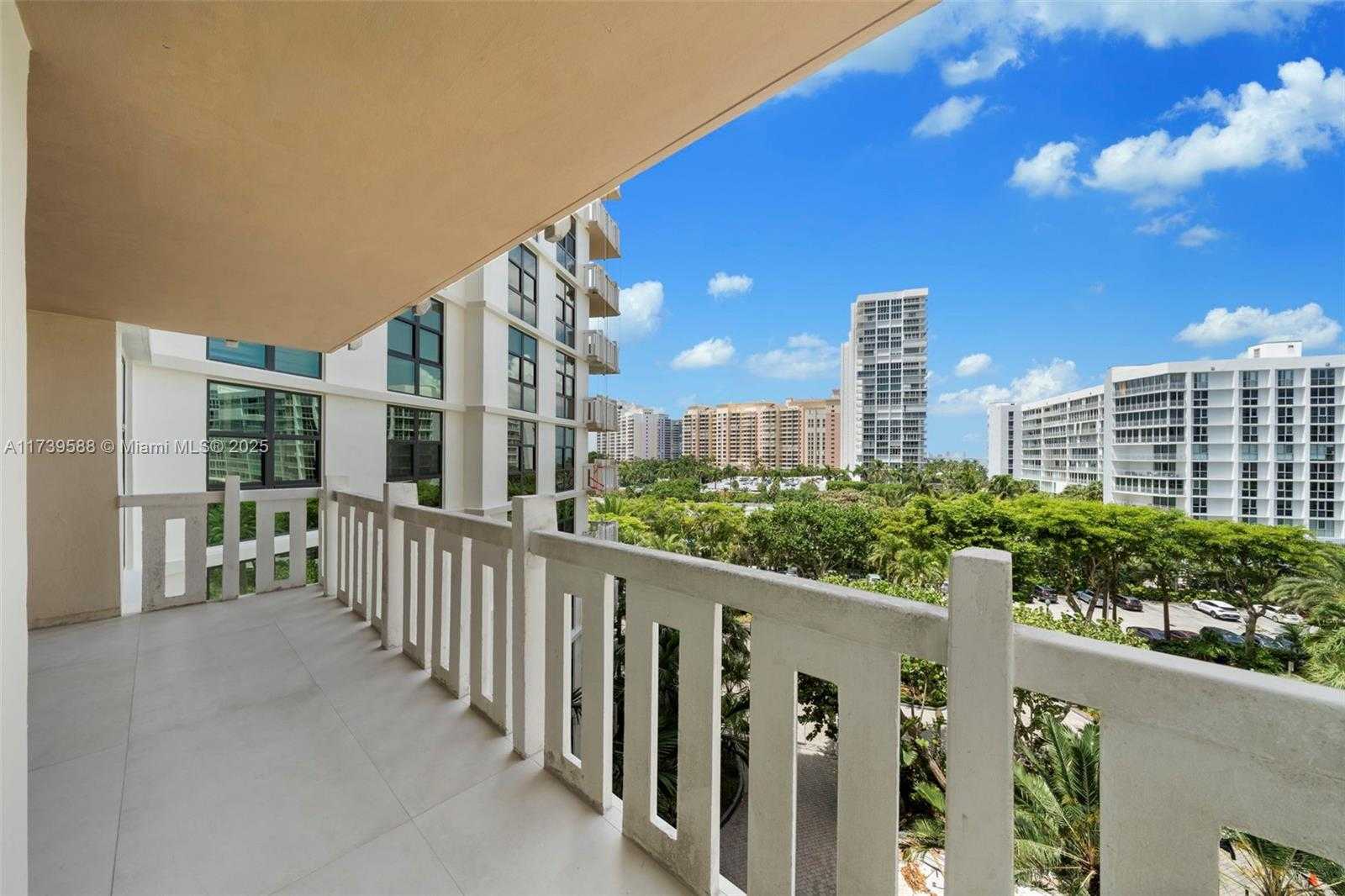 Small Image of 1121 CRANDON BLVD #E503, Key Biscayne Number 19
