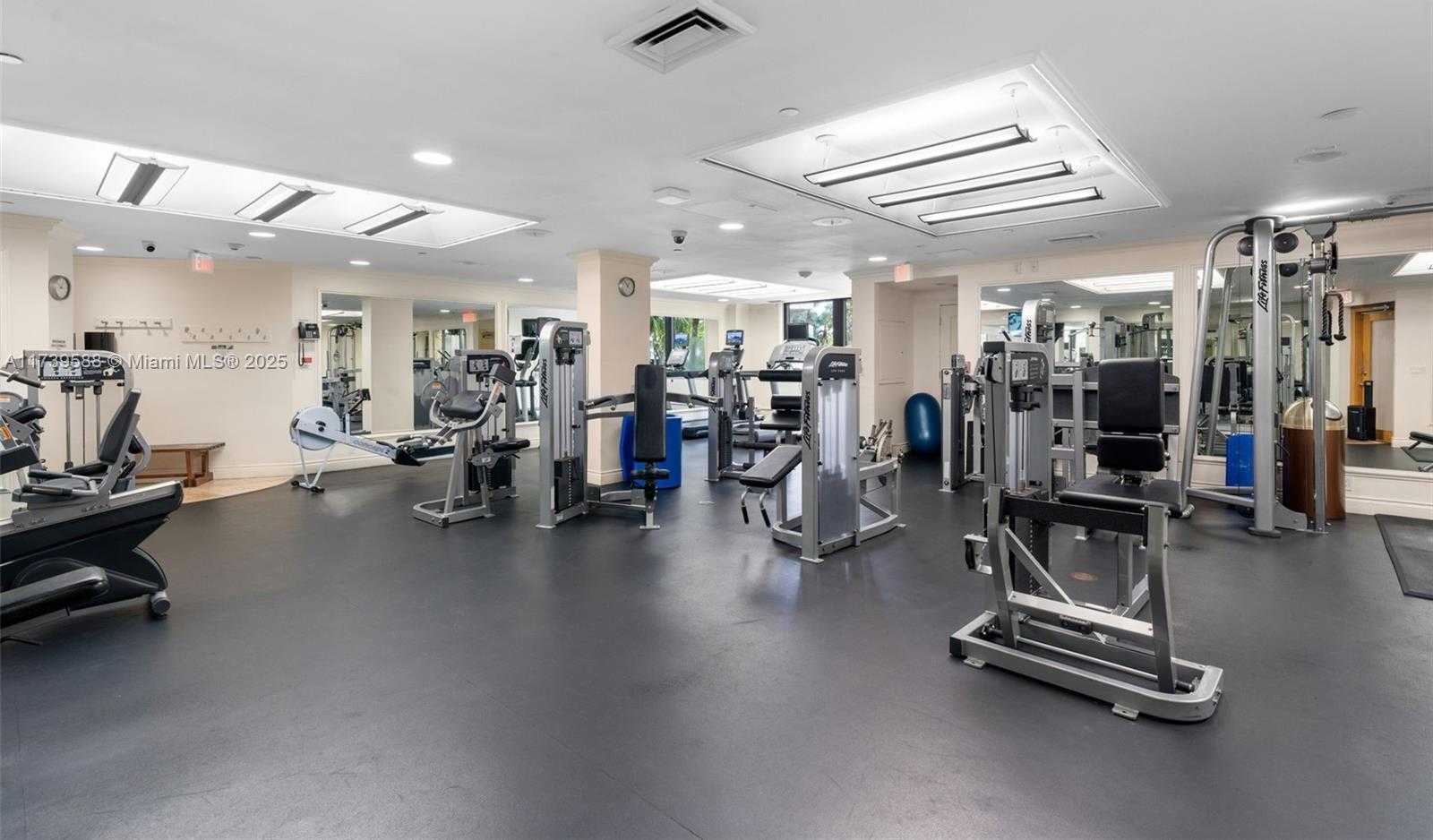 Small Image of 1121 CRANDON BLVD #E503, Key Biscayne Number 31