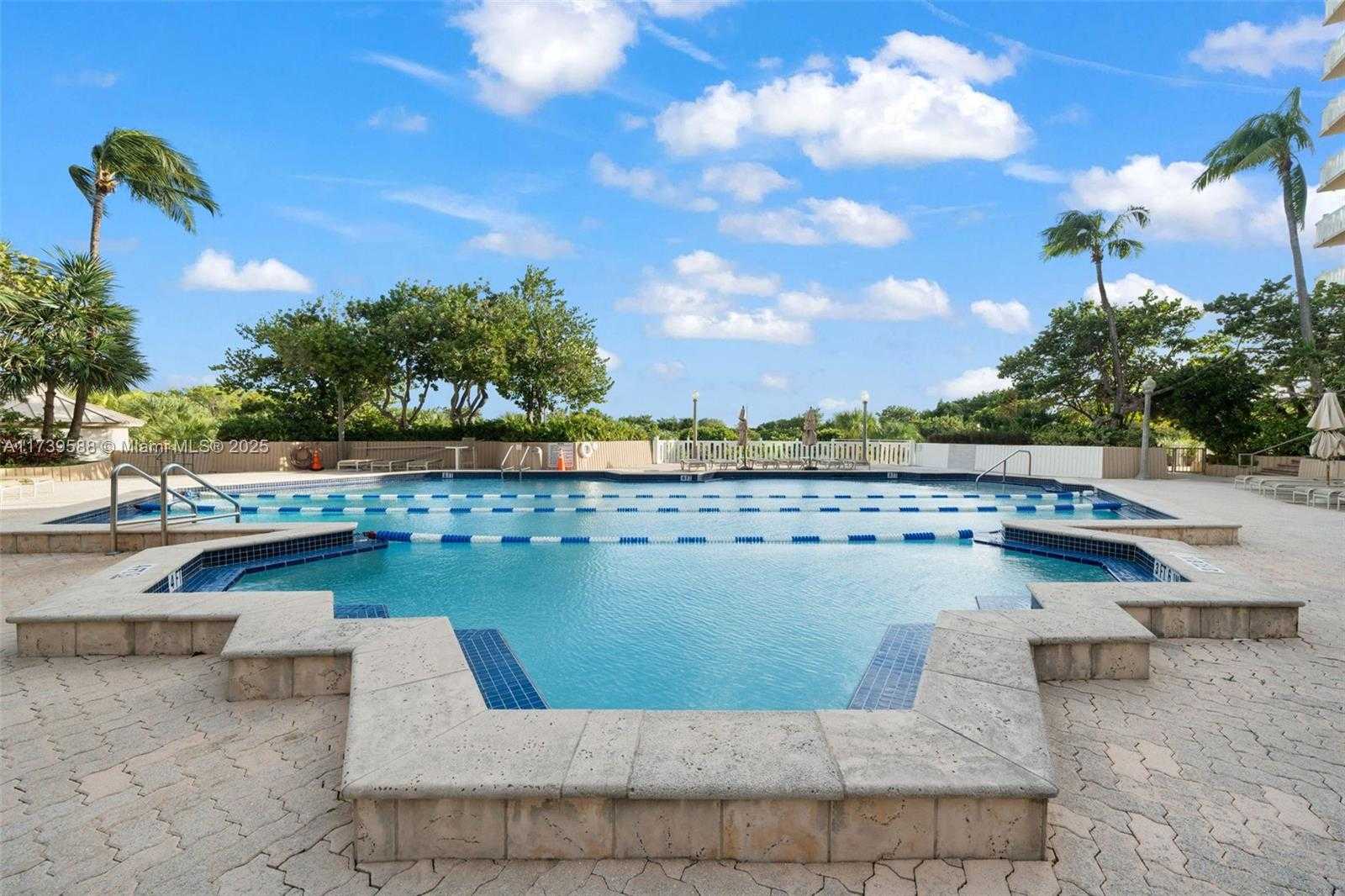 Small Image of 1121 CRANDON BLVD #E503, Key Biscayne Number 32