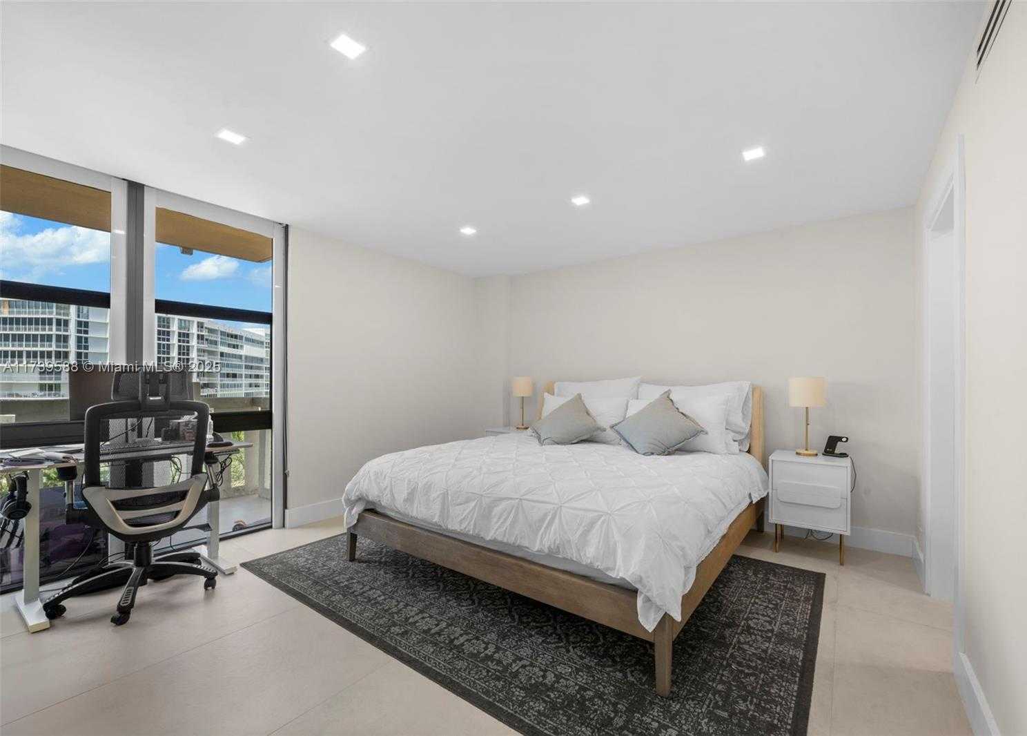 Small Image of 1121 CRANDON BLVD #E503, Key Biscayne Number 8