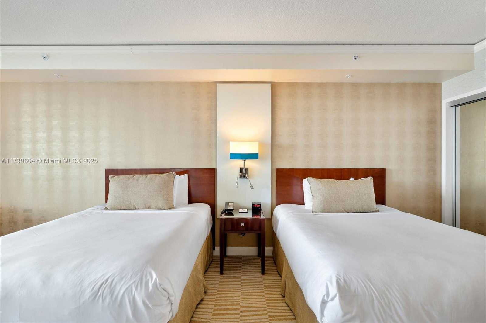 Small Image of 18001 COLLINS AVE #803, Sunny Isles Beach Number 4