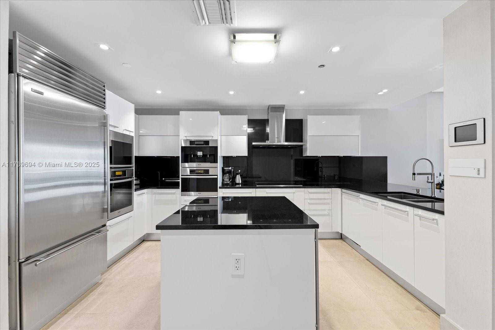 Small Image of 17121 COLLINS AVE #1404, Sunny Isles Beach Number 15