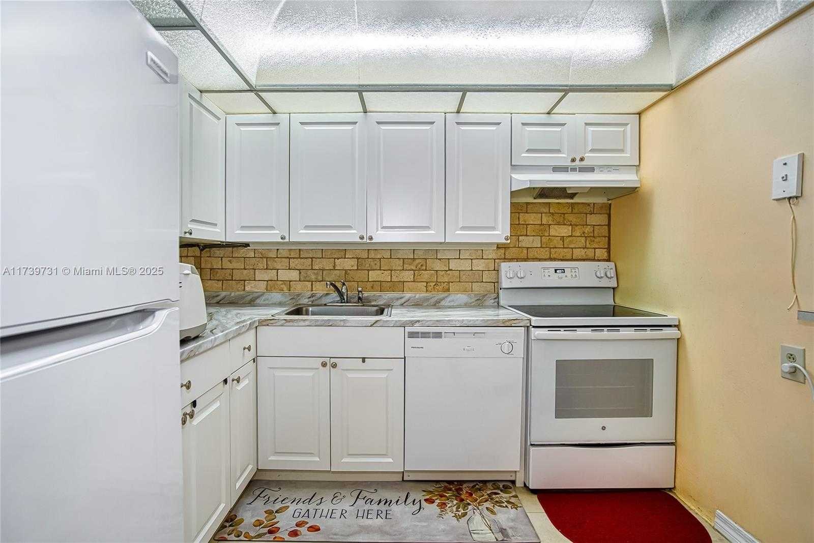 Small Image of 16851 NORTH EAST 23RD AVE #A319, North Miami Beach Number 2