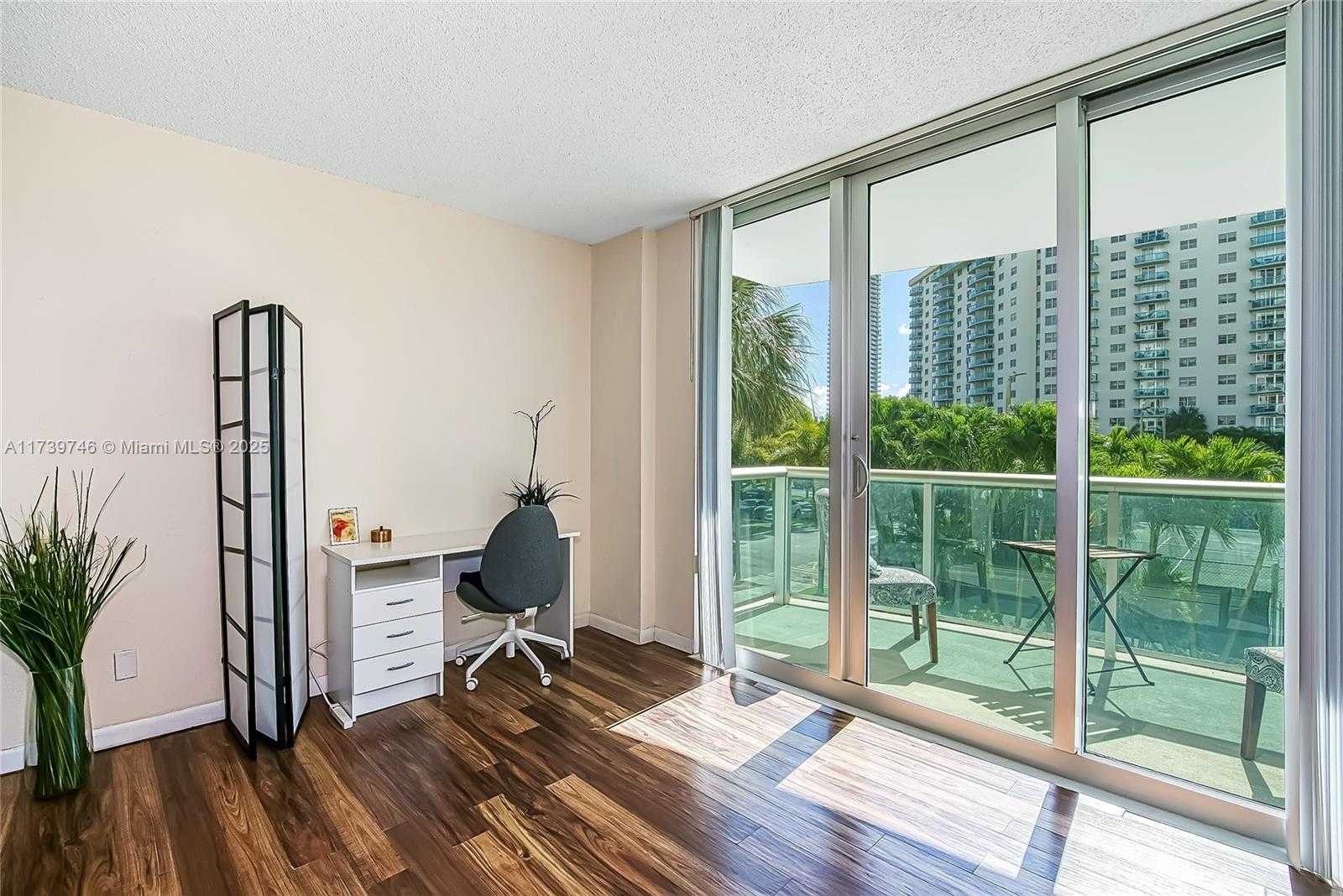Small Image of Building B, 19380 Collins Ave, Sunny Isles Beach, FL 33160, USA Number 16