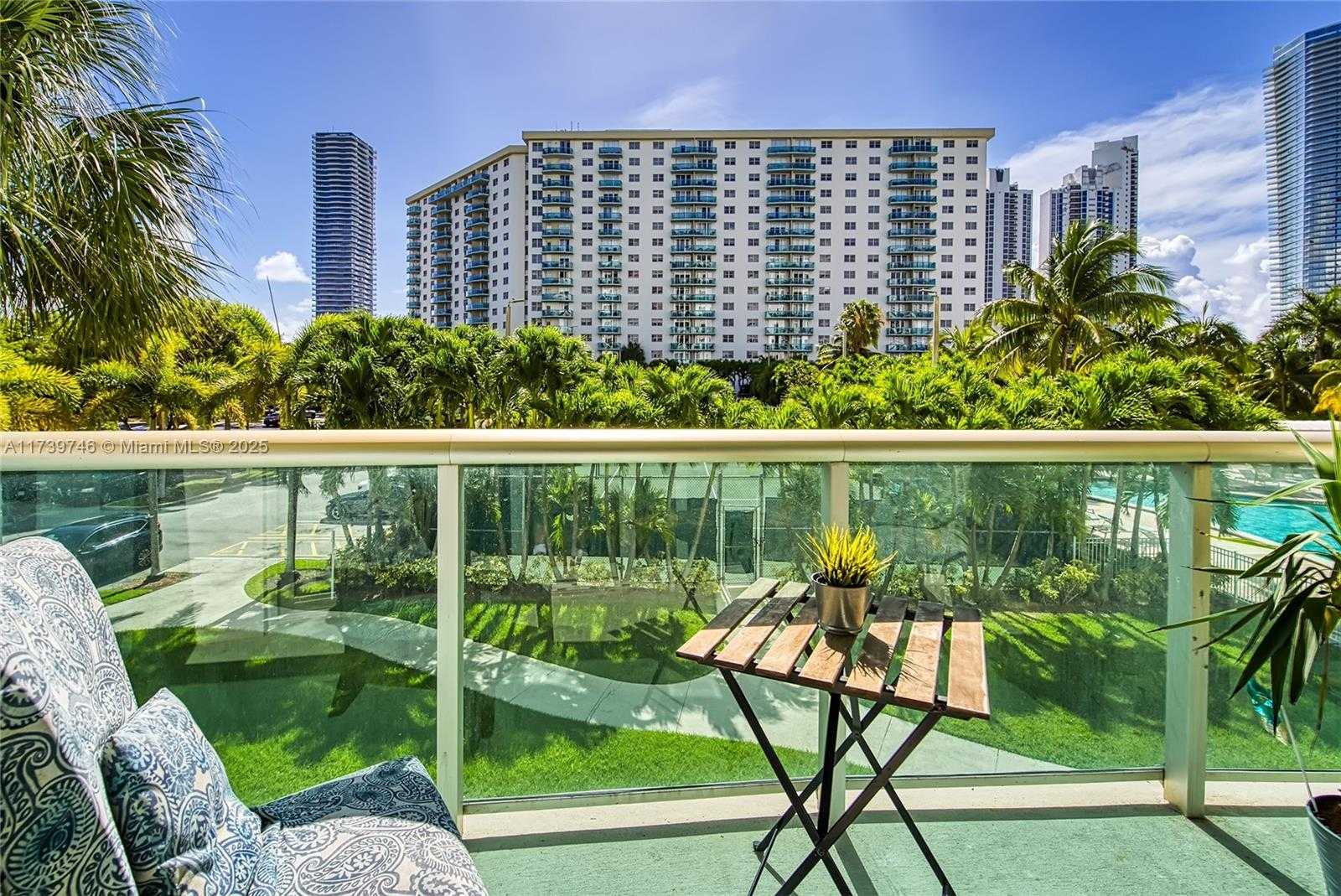 Small Image of Building B, 19380 Collins Ave, Sunny Isles Beach, FL 33160, USA Number 30