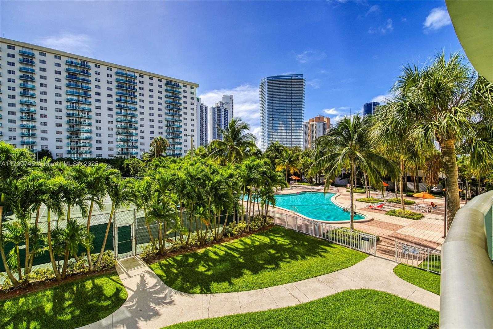 Small Image of Building B, 19380 Collins Ave, Sunny Isles Beach, FL 33160, USA Number 33