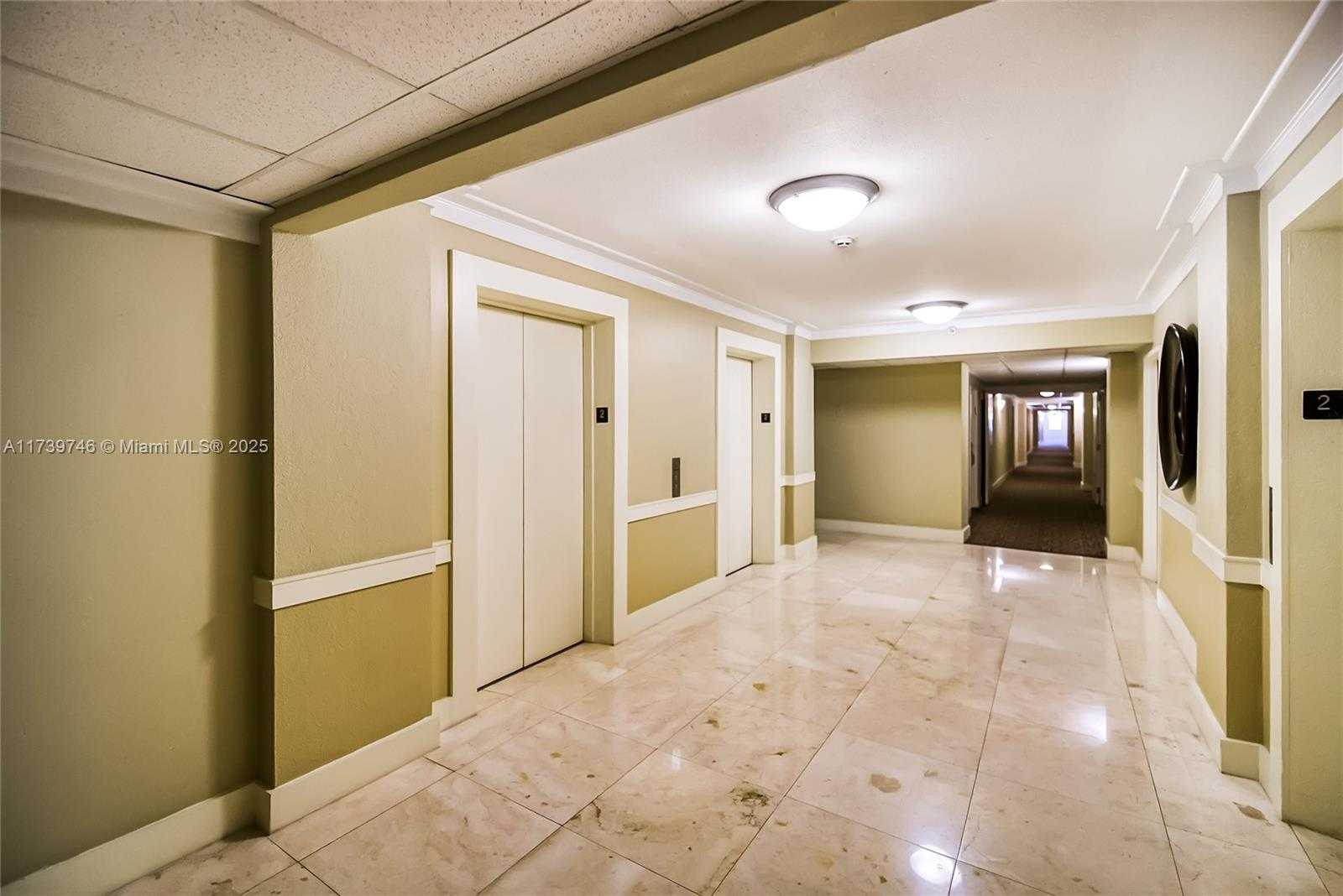 Small Image of Building B, 19380 Collins Ave, Sunny Isles Beach, FL 33160, USA Number 36