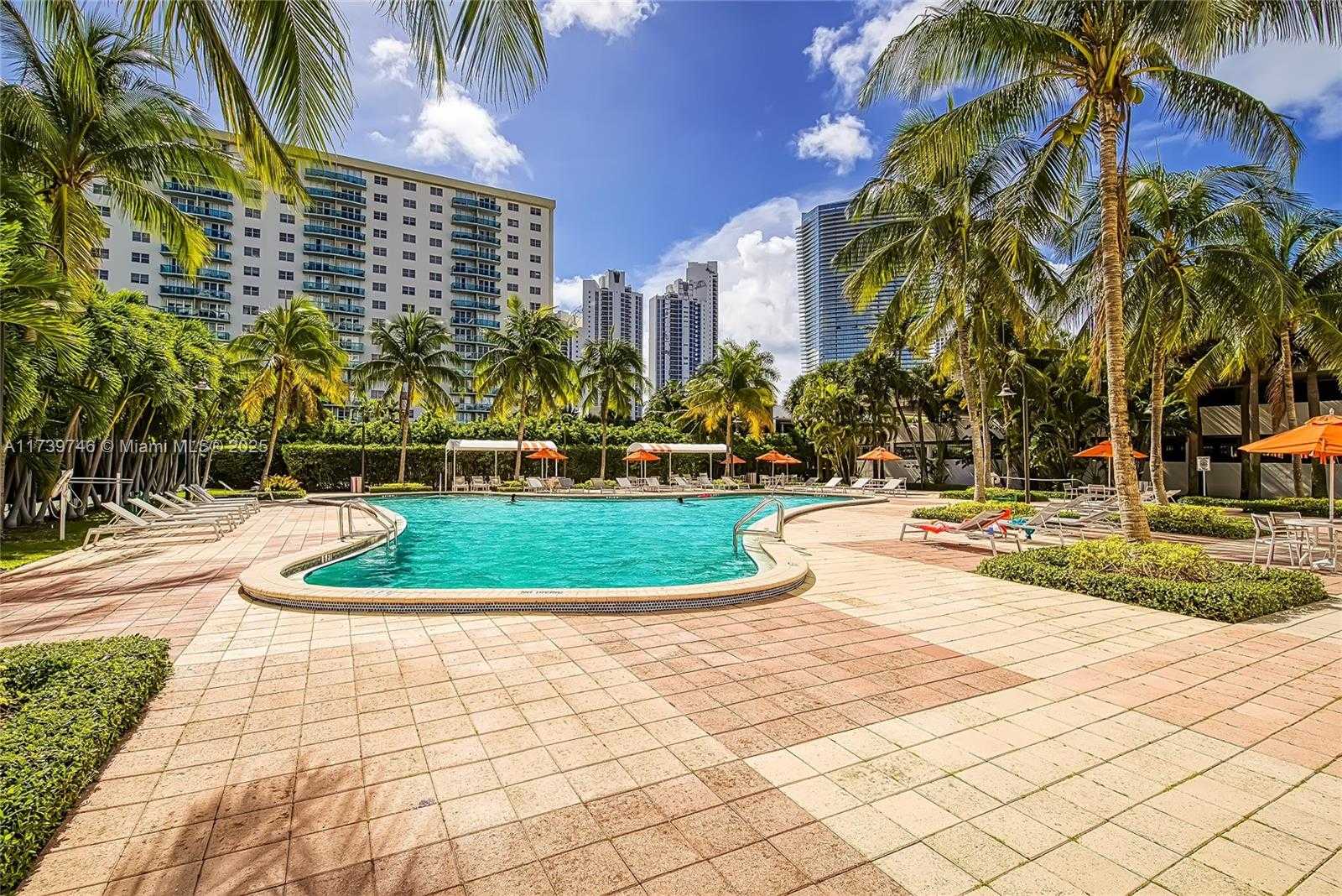Small Image of Building B, 19380 Collins Ave, Sunny Isles Beach, FL 33160, USA Number 44