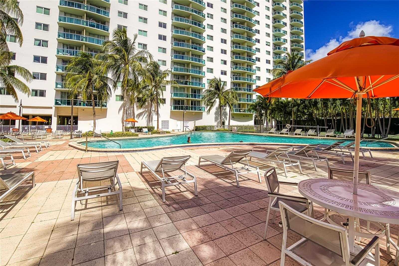 Small Image of Building B, 19380 Collins Ave, Sunny Isles Beach, FL 33160, USA Number 46