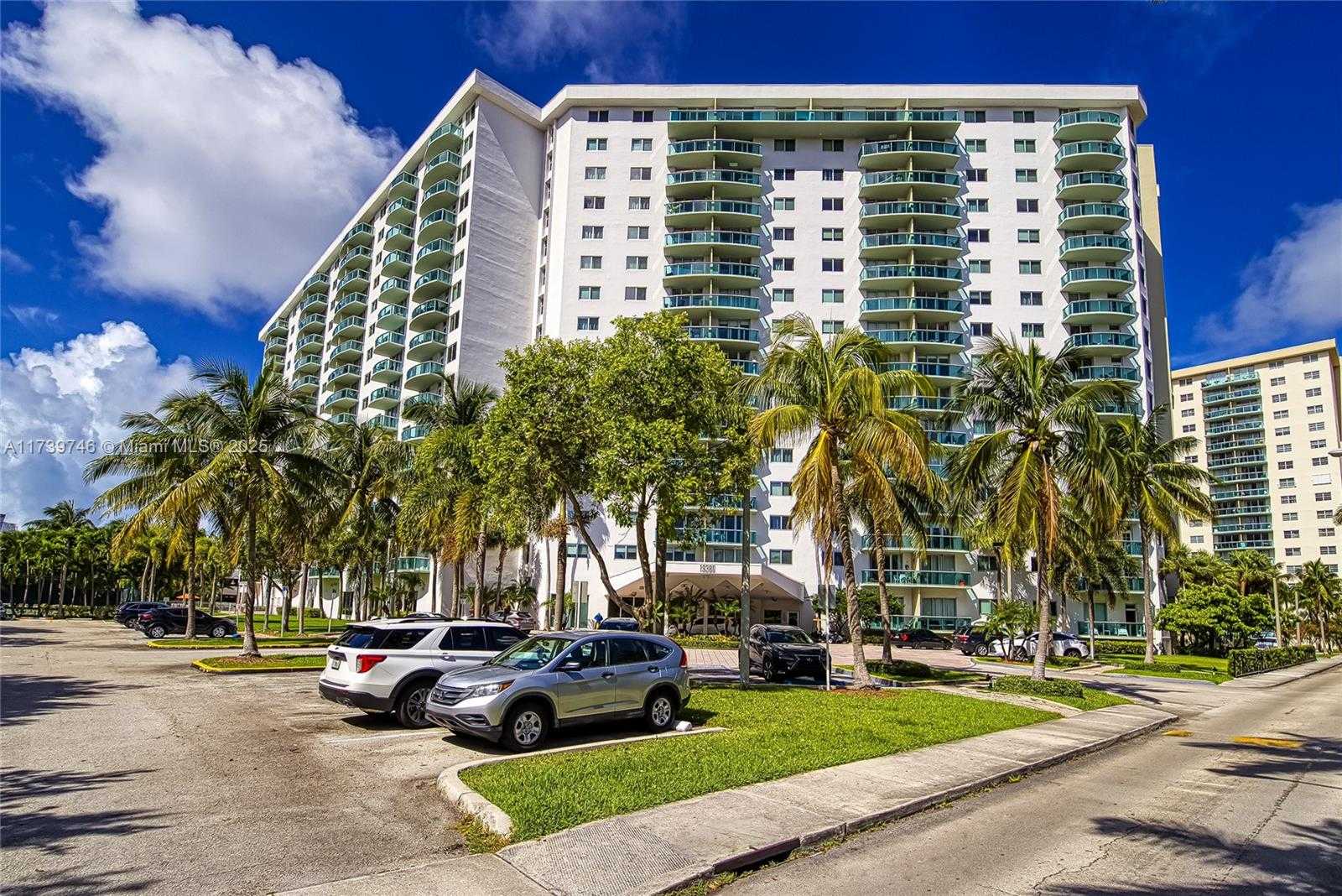Small Image of Building B, 19380 Collins Ave, Sunny Isles Beach, FL 33160, USA Number 51