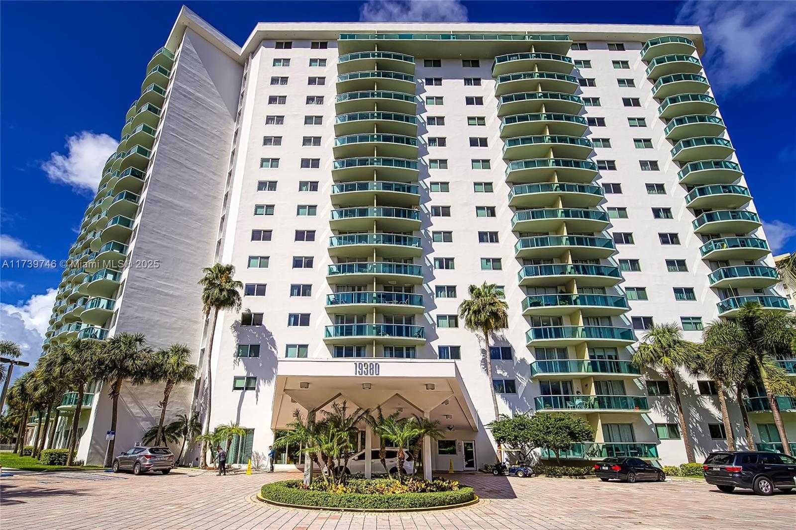 Small Image of Building B, 19380 Collins Ave, Sunny Isles Beach, FL 33160, USA Number 52