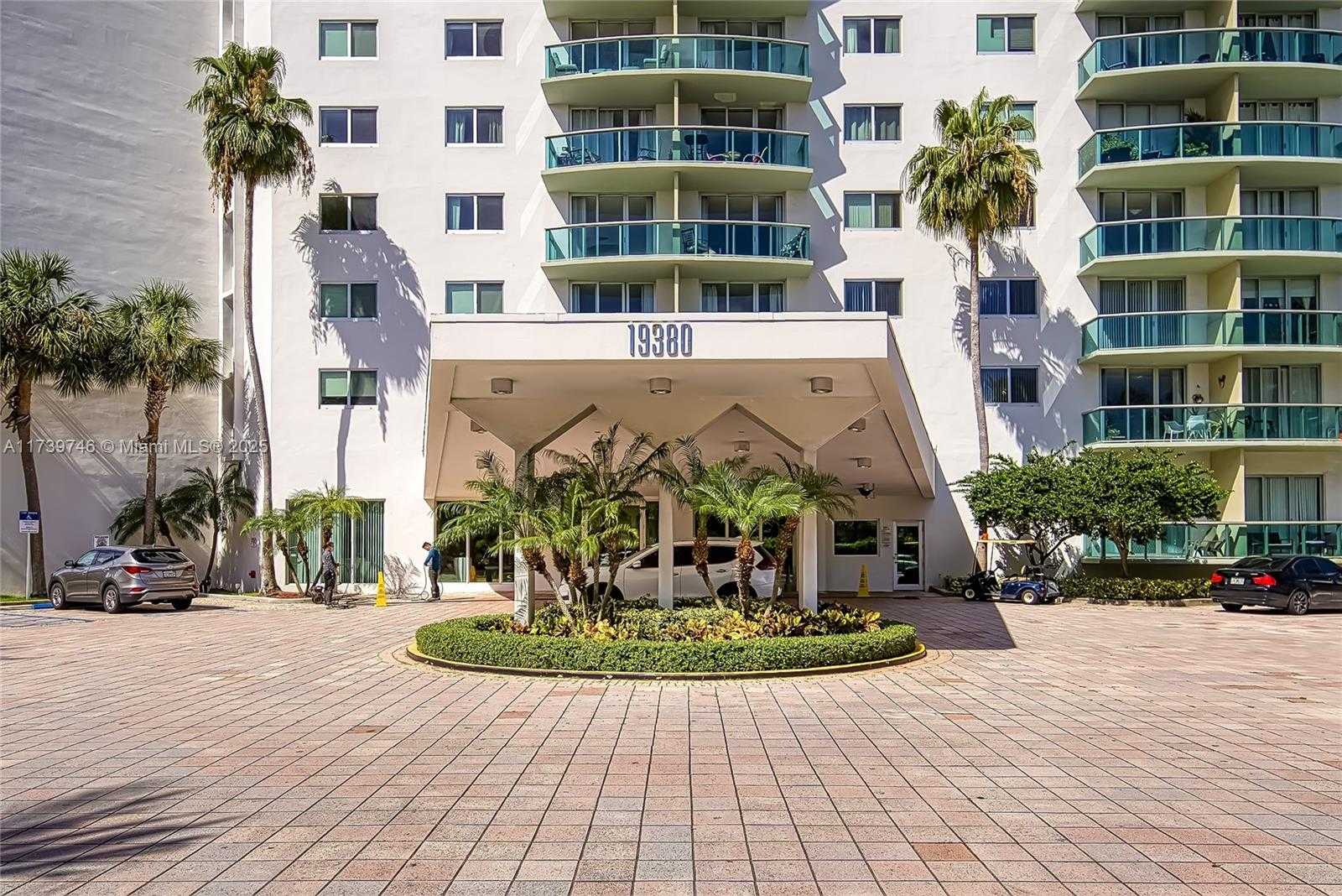 Small Image of Building B, 19380 Collins Ave, Sunny Isles Beach, FL 33160, USA Number 53
