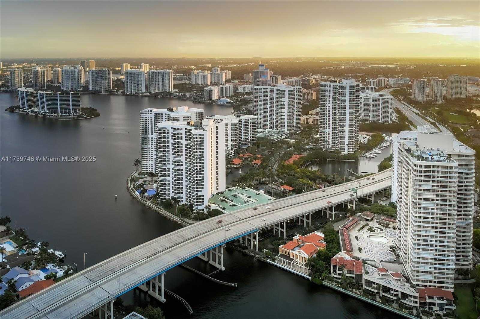 Small Image of Building B, 19380 Collins Ave, Sunny Isles Beach, FL 33160, USA Number 56