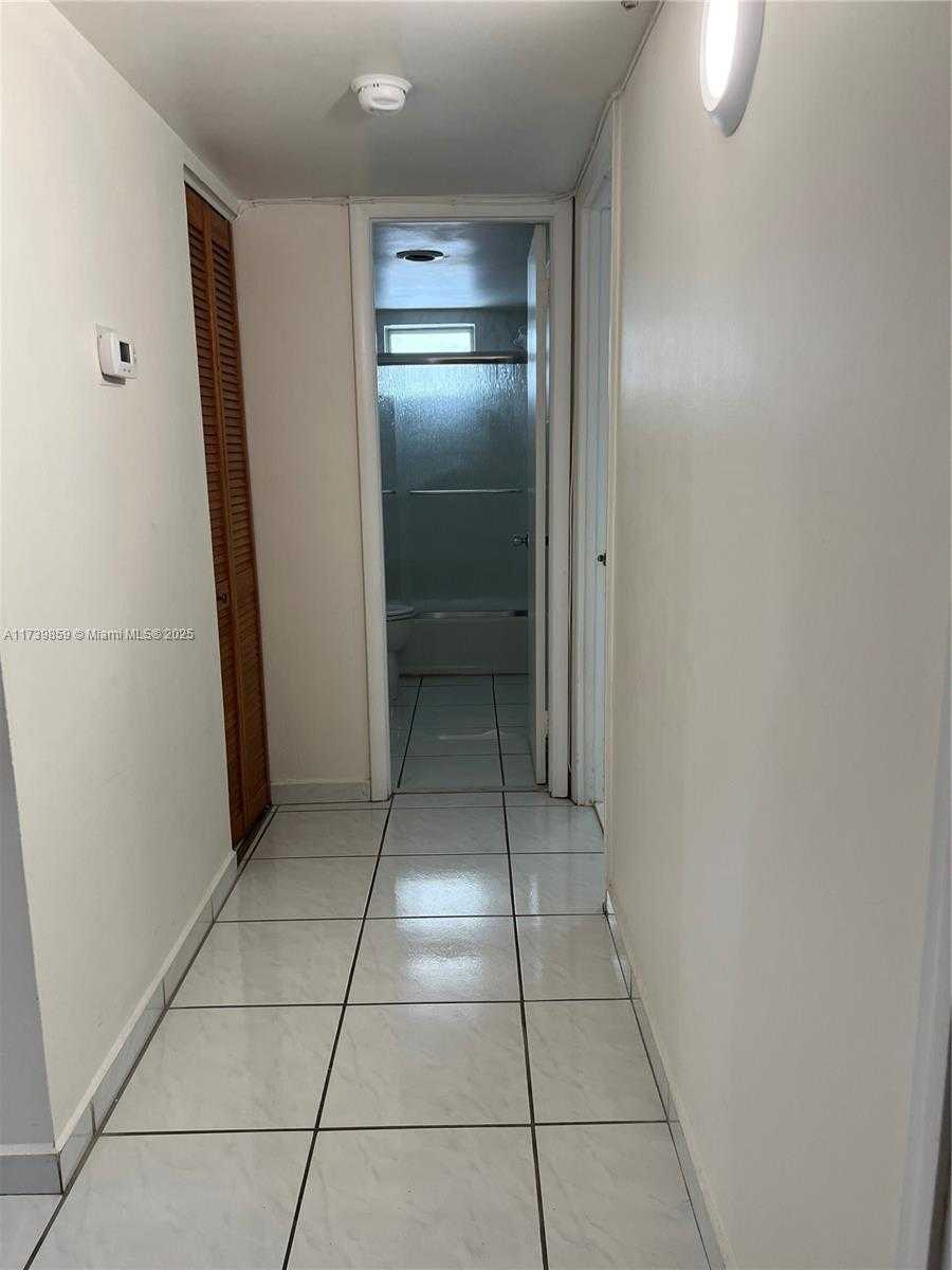Imagen de Pequeño Objeto