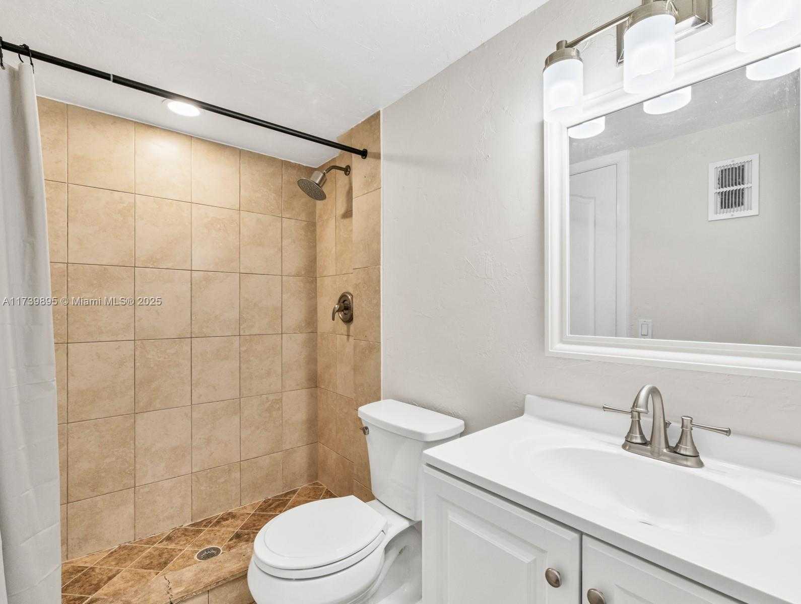 Small Image of 10900 SW 104th St, Miami, FL 33176, USA Number 11