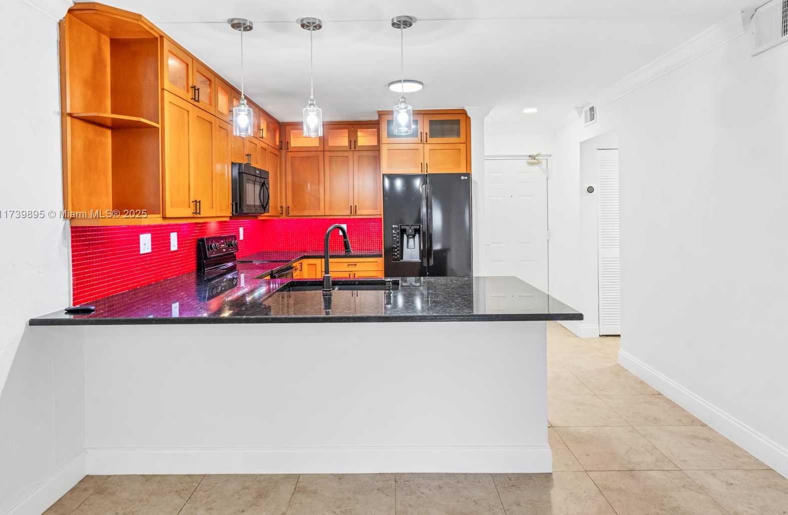 Small Image of 10900 SW 104th St, Miami, FL 33176, USA Number 15