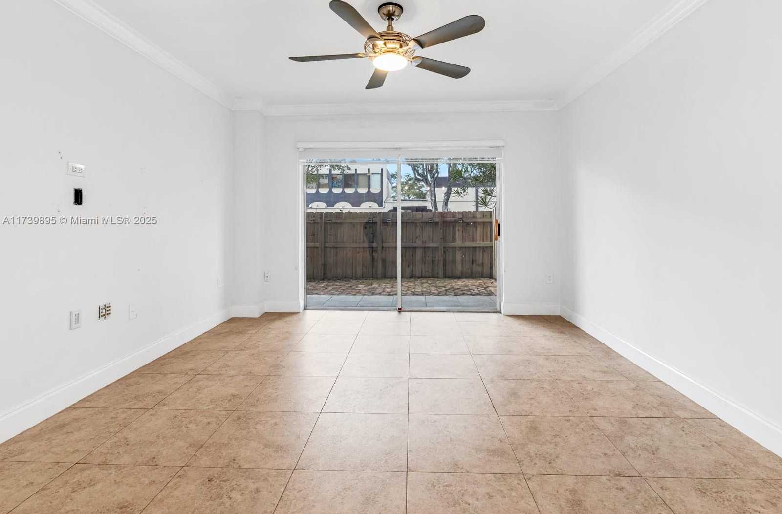 Small Image of 10900 SW 104th St, Miami, FL 33176, USA Number 16