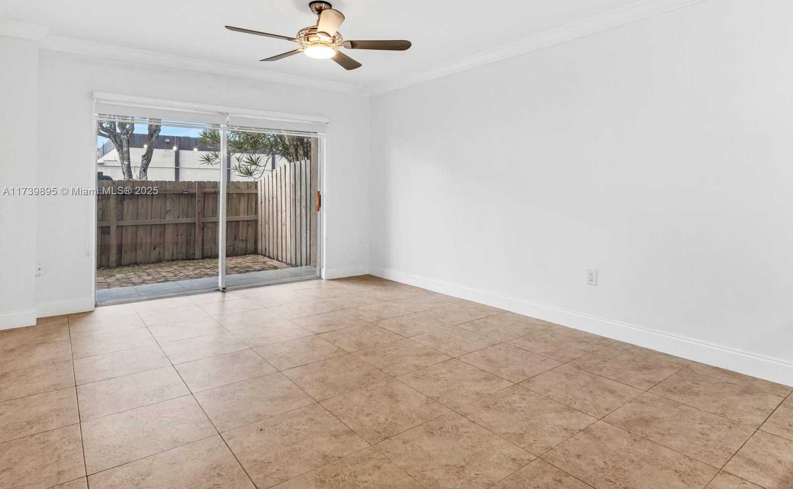 Small Image of 10900 SW 104th St, Miami, FL 33176, USA Number 24
