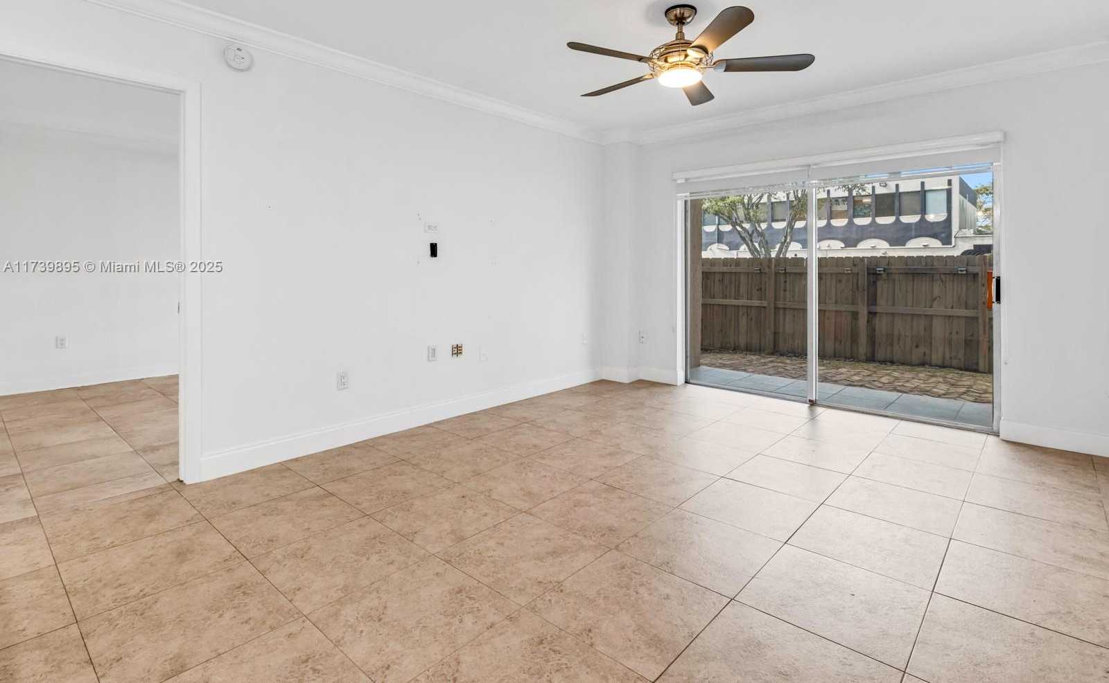 Small Image of 10900 SW 104th St, Miami, FL 33176, USA Number 25