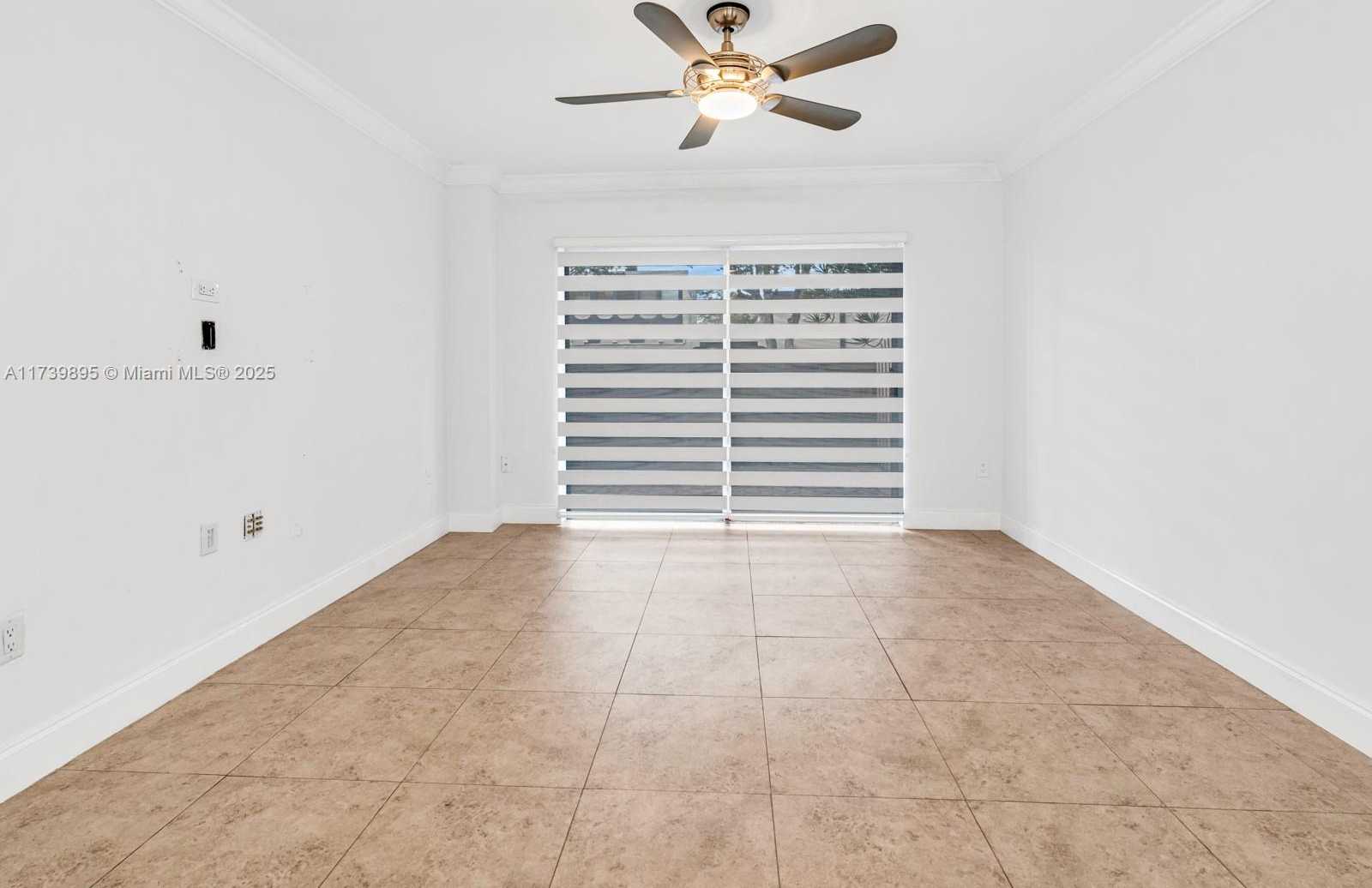 Small Image of 10900 SW 104th St, Miami, FL 33176, USA Number 8