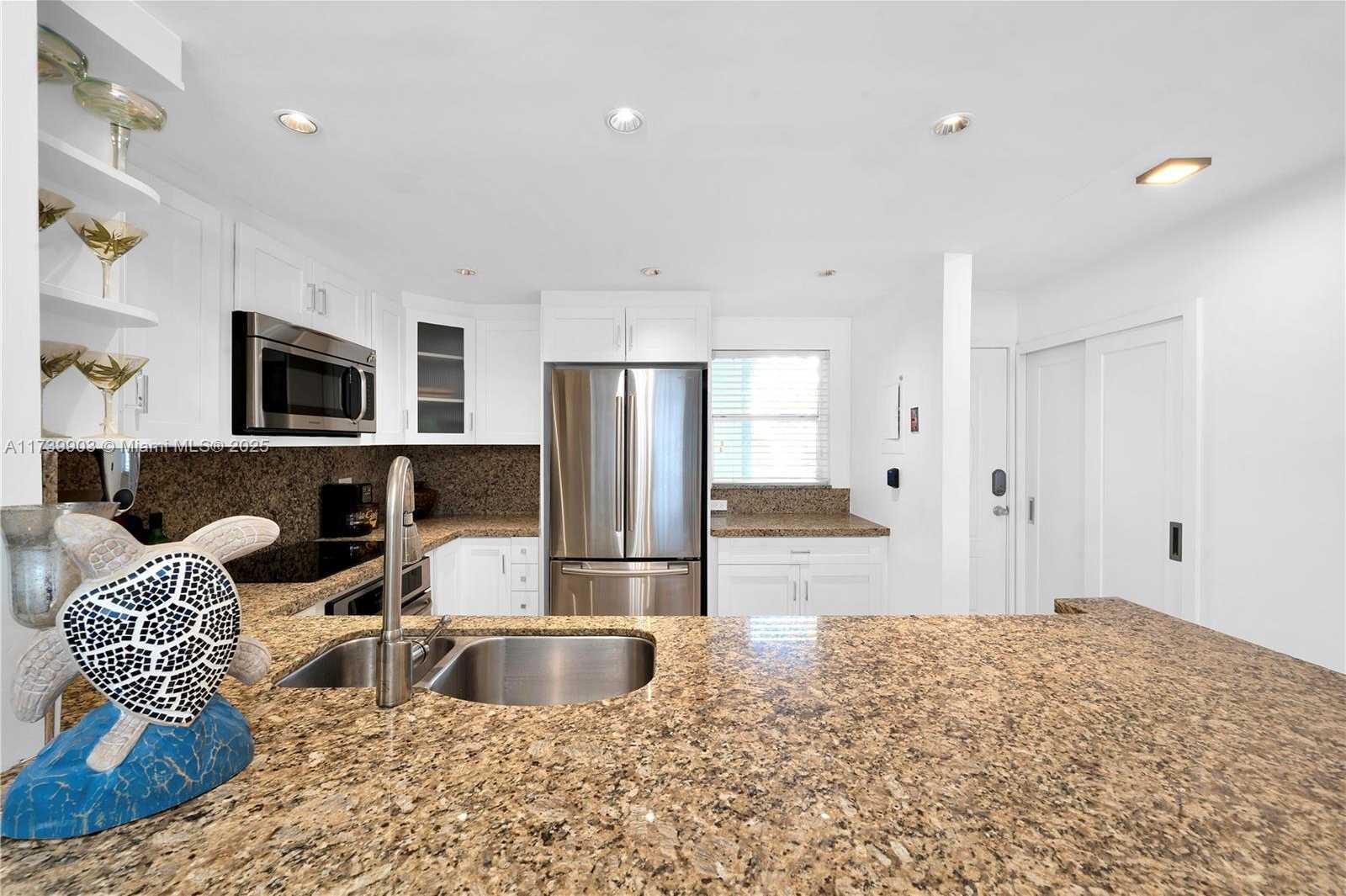 Small Image of 3750 NORTH EAST 170TH ST #101, North Miami Beach Number 2