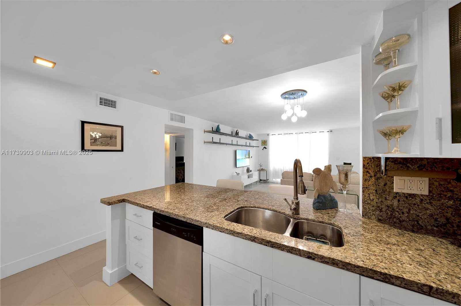 Small Image of 3750 NORTH EAST 170TH ST #101, North Miami Beach Number 5