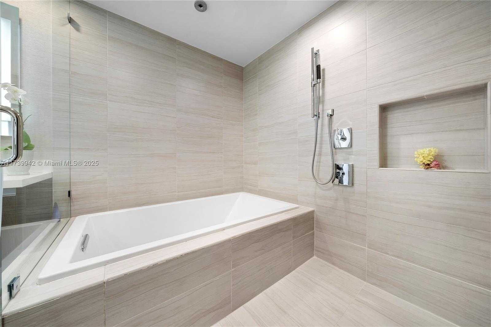 Small Image of 1180 NORTH FEDERAL HWY #605, Fort Lauderdale Number 28