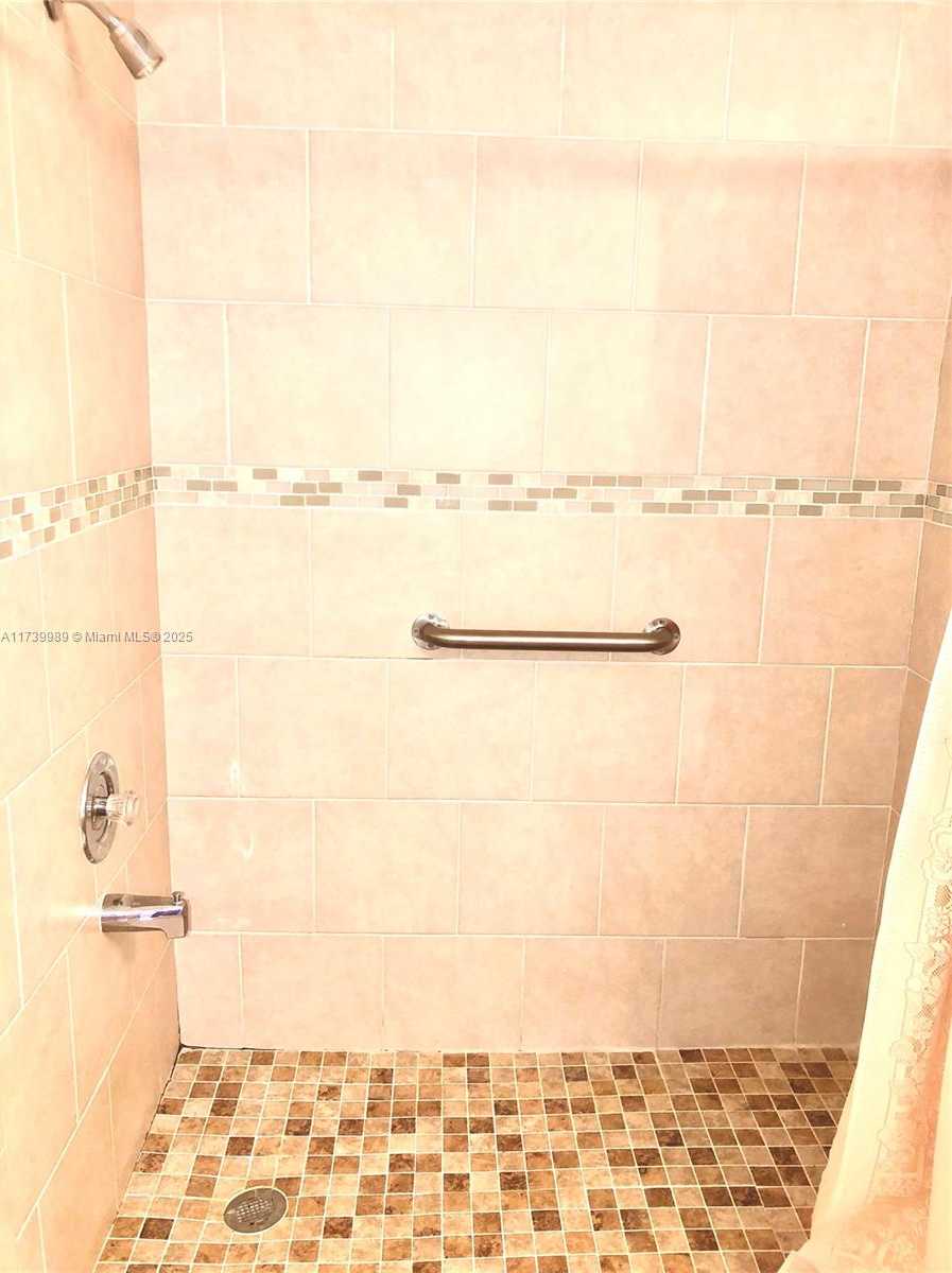 Small Image of 10249 NORTH WEST 9TH ST CIR #110-8, Miami Number 14