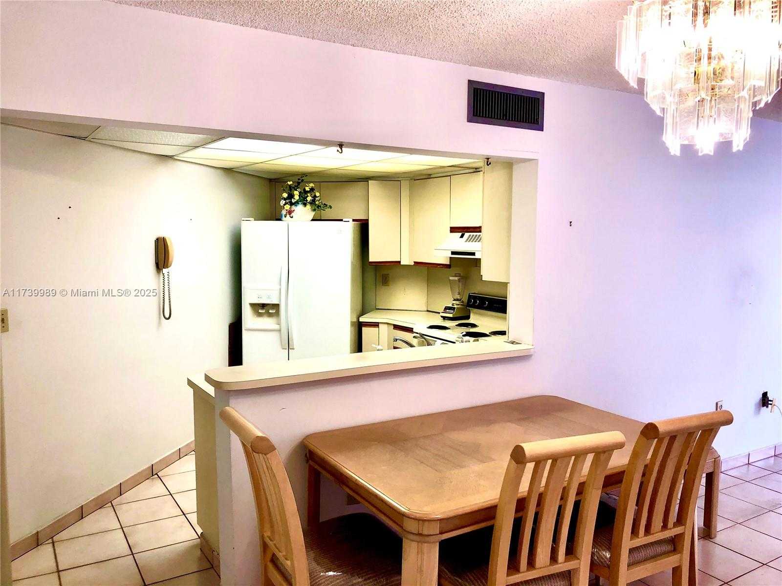 Small Image of 10249 NORTH WEST 9TH ST CIR #110-8, Miami Number 4