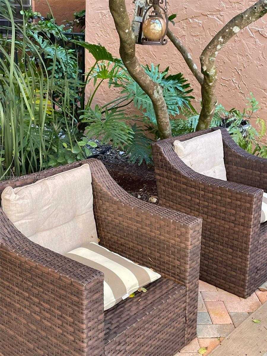 Small Image of 3050 EAST SUNRISE LAKES DR #324, Sunrise Number 30