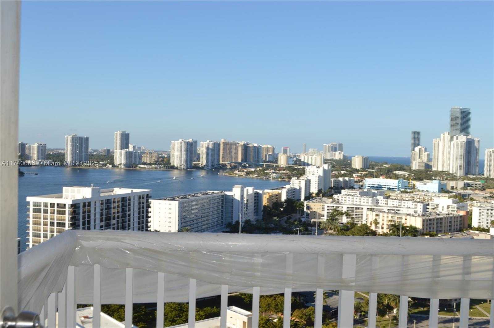 Small Image of 231 174TH ST #2402, Sunny Isles Beach Number 16