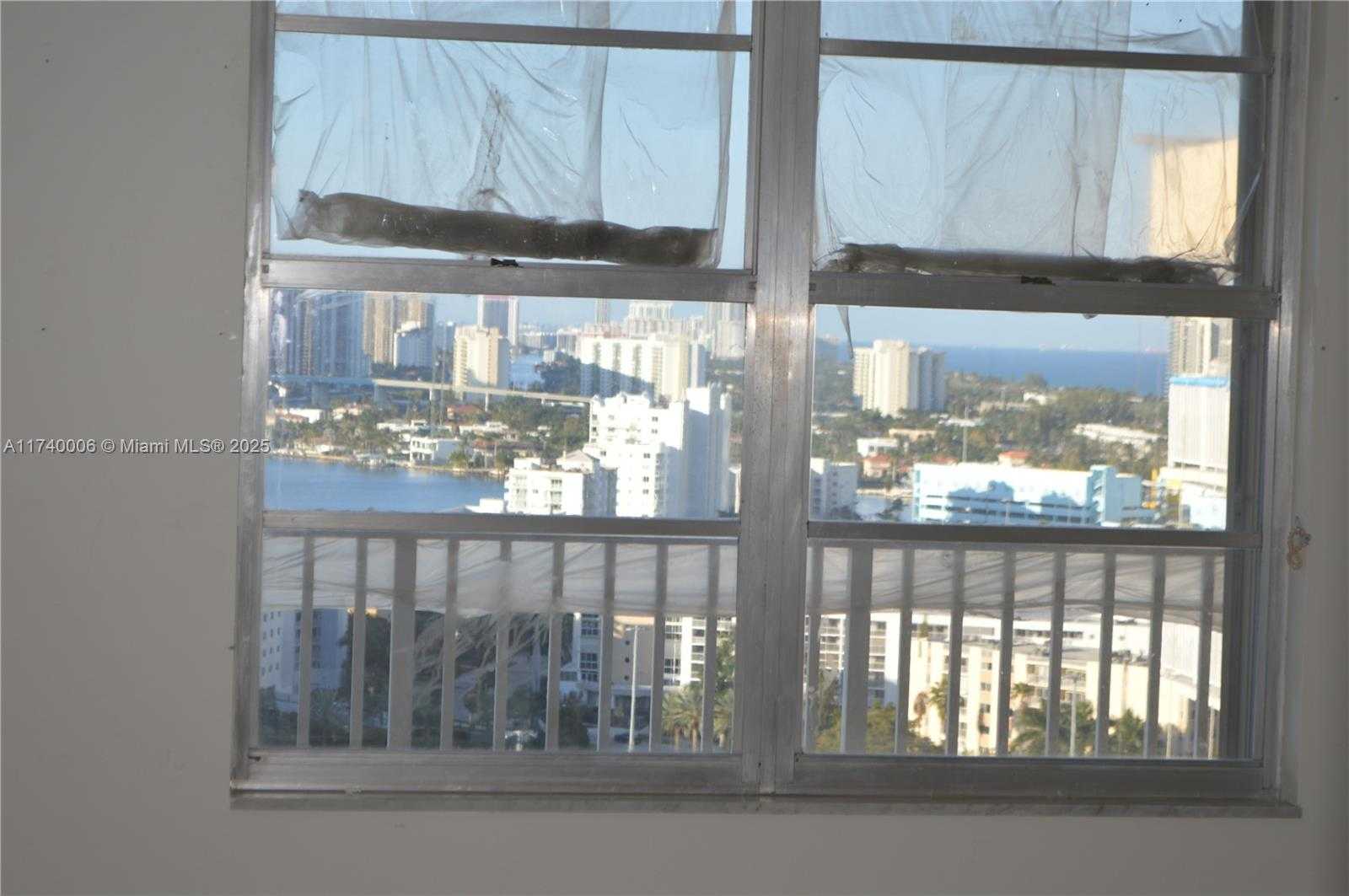Small Image of 231 174TH ST #2402, Sunny Isles Beach Number 17